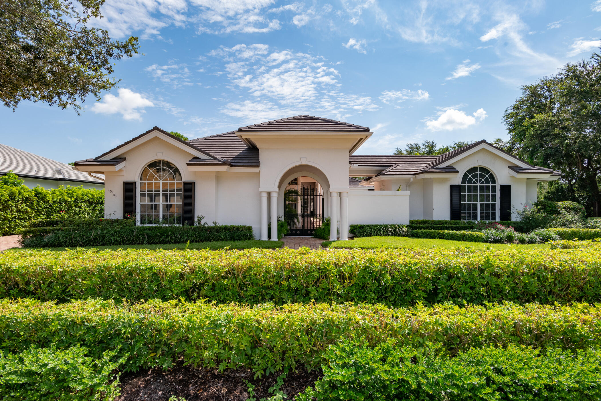 10201 SE Sandpine Lane