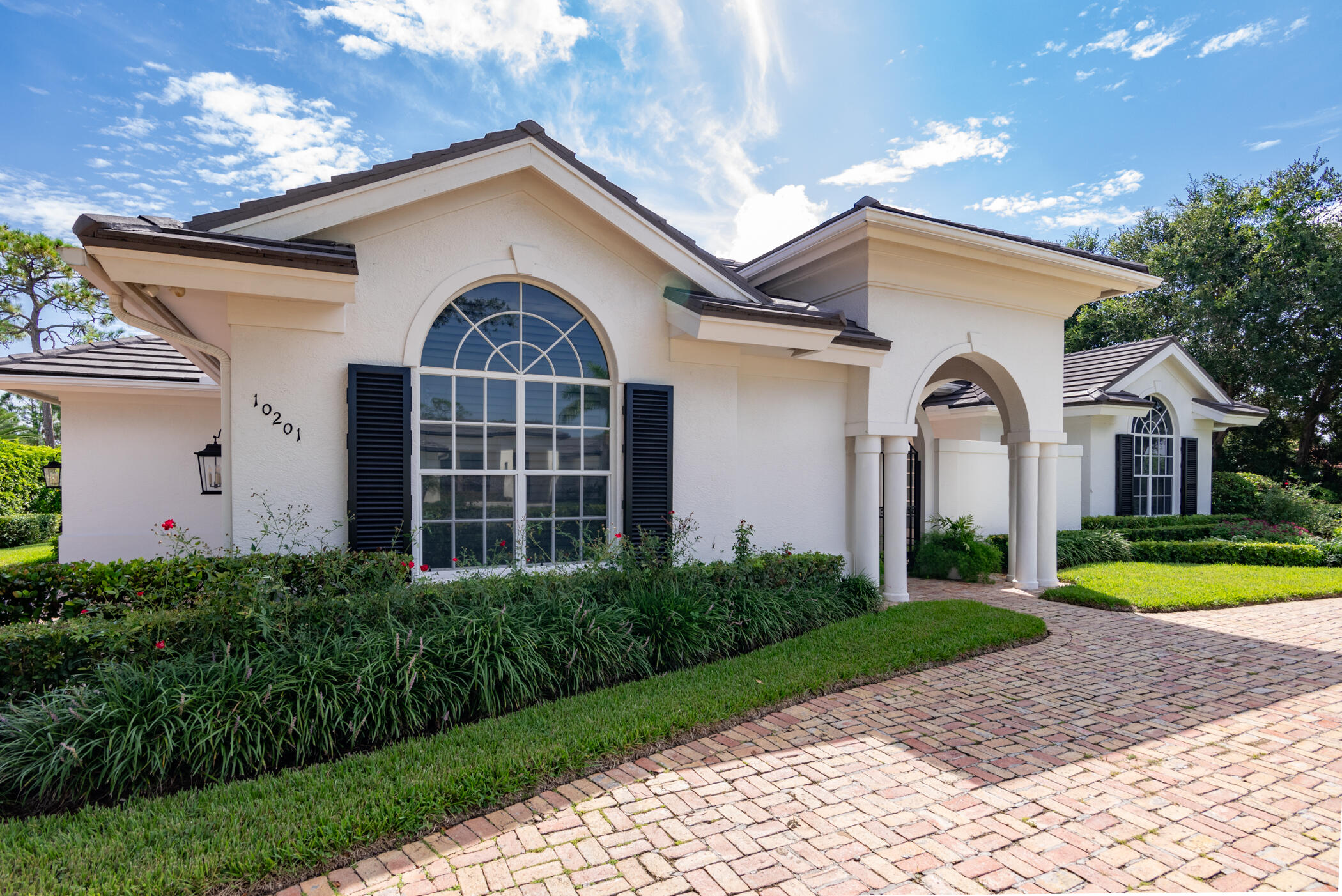 10201 SE Sandpine Lane