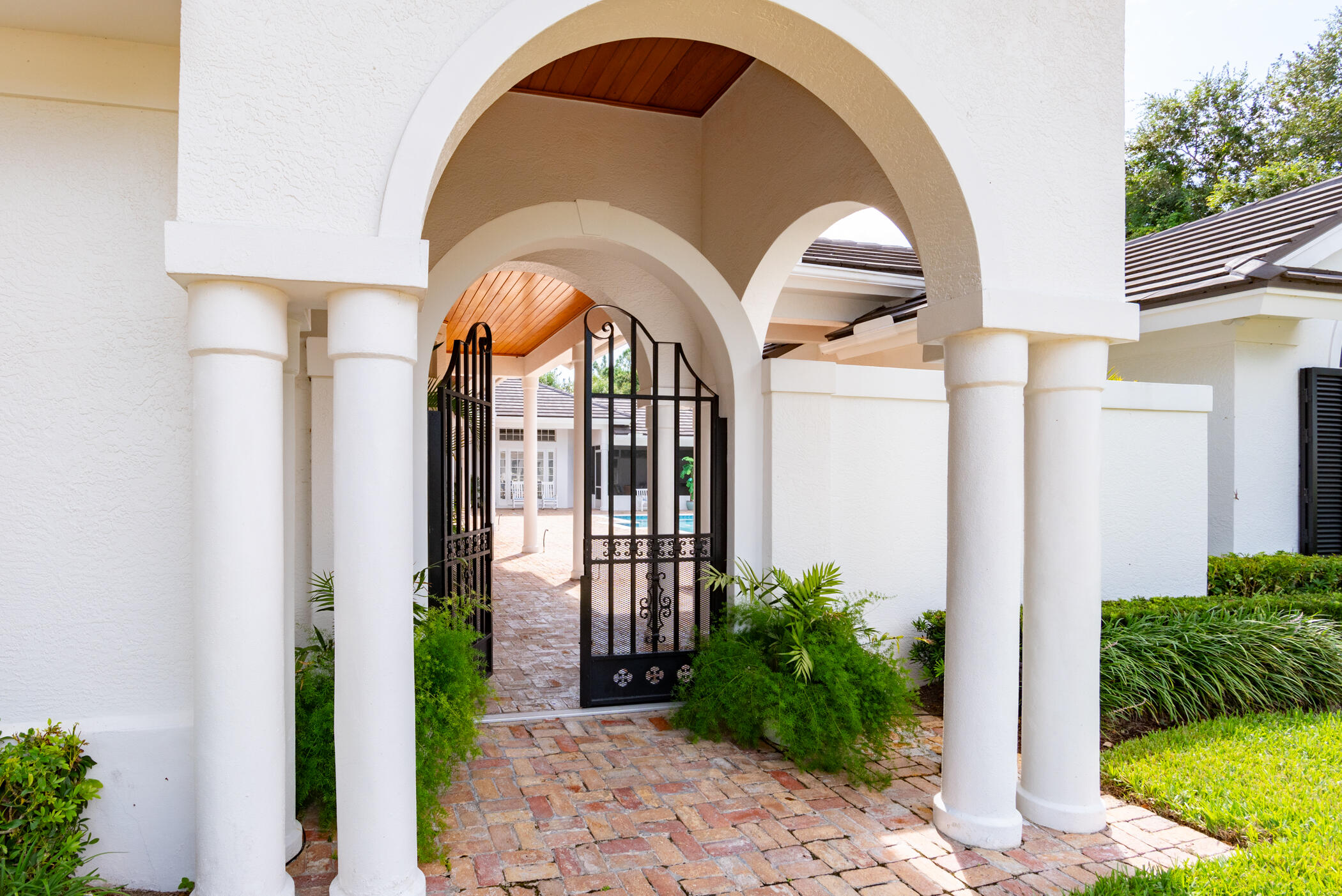 10201 SE Sandpine Lane