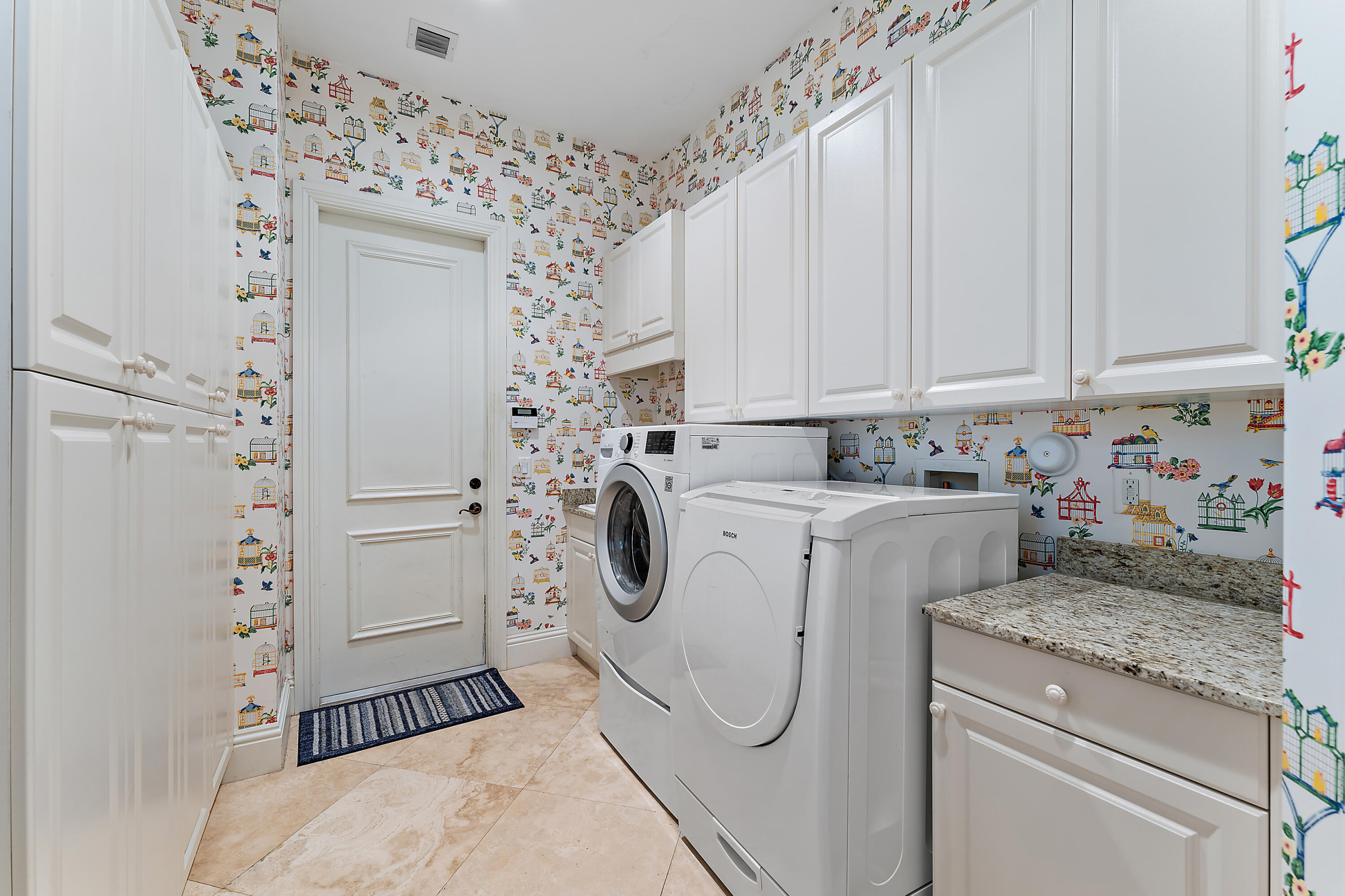 9628 SE Sandpine Lane