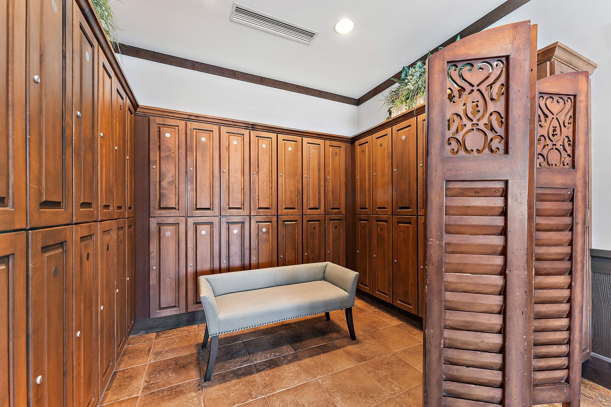 9628 SE Sandpine Lane