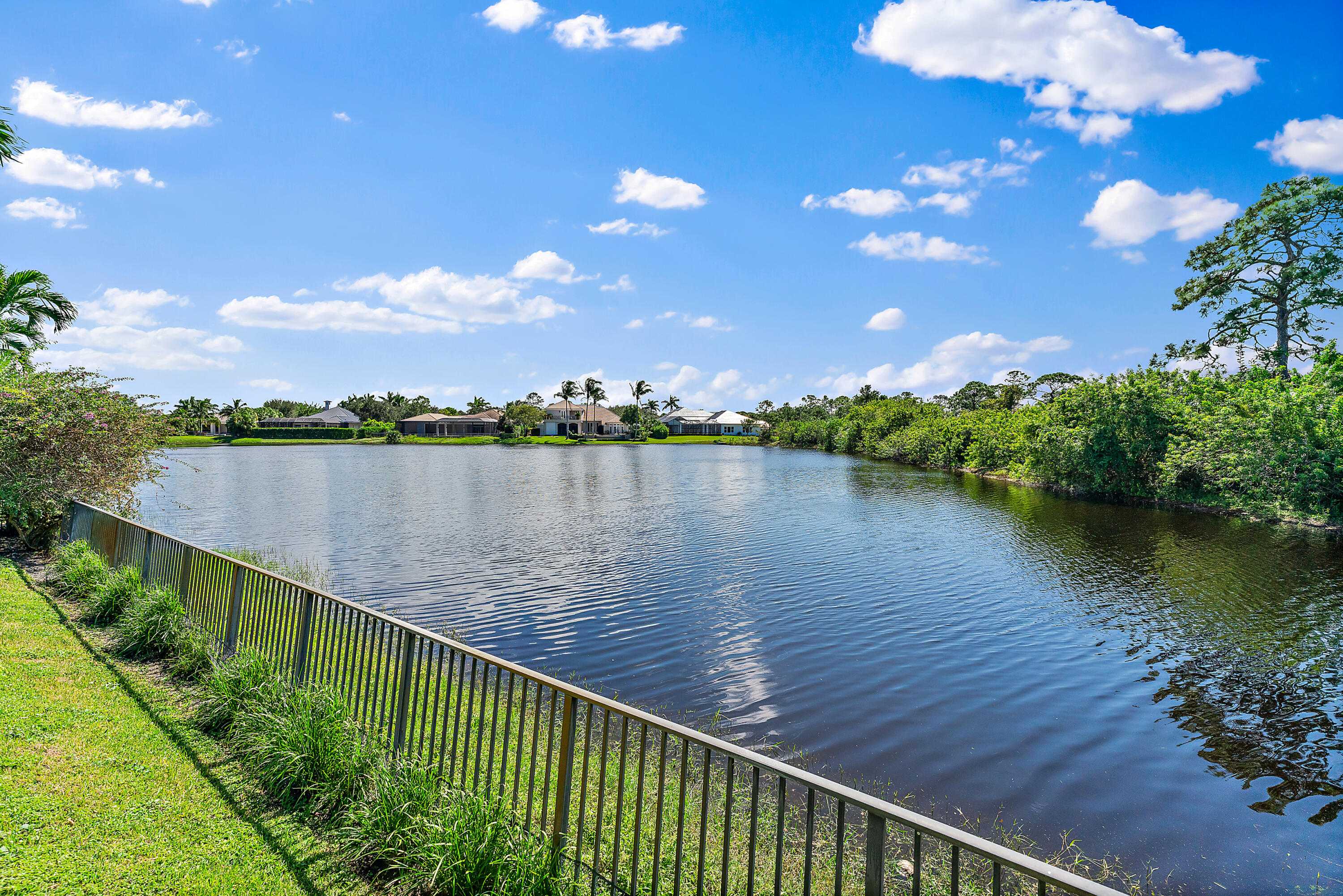 9628 SE Sandpine Lane