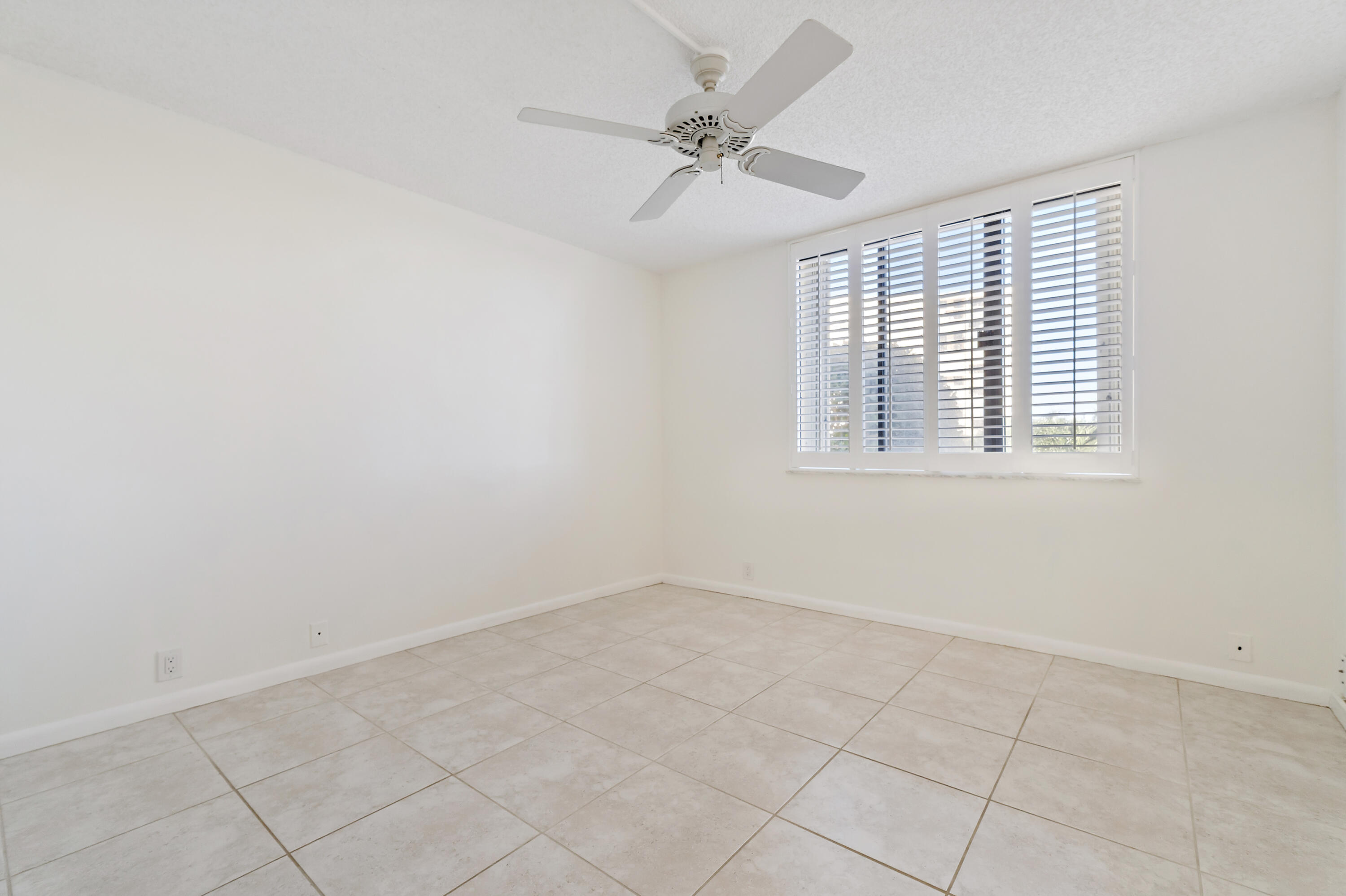 300 Ocean Trail Way 102