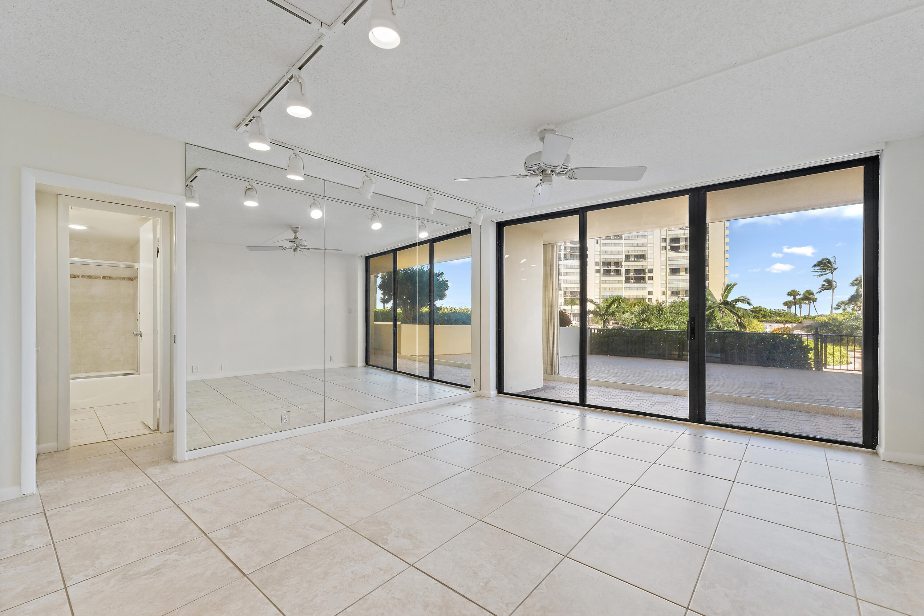 300 Ocean Trail Way 102