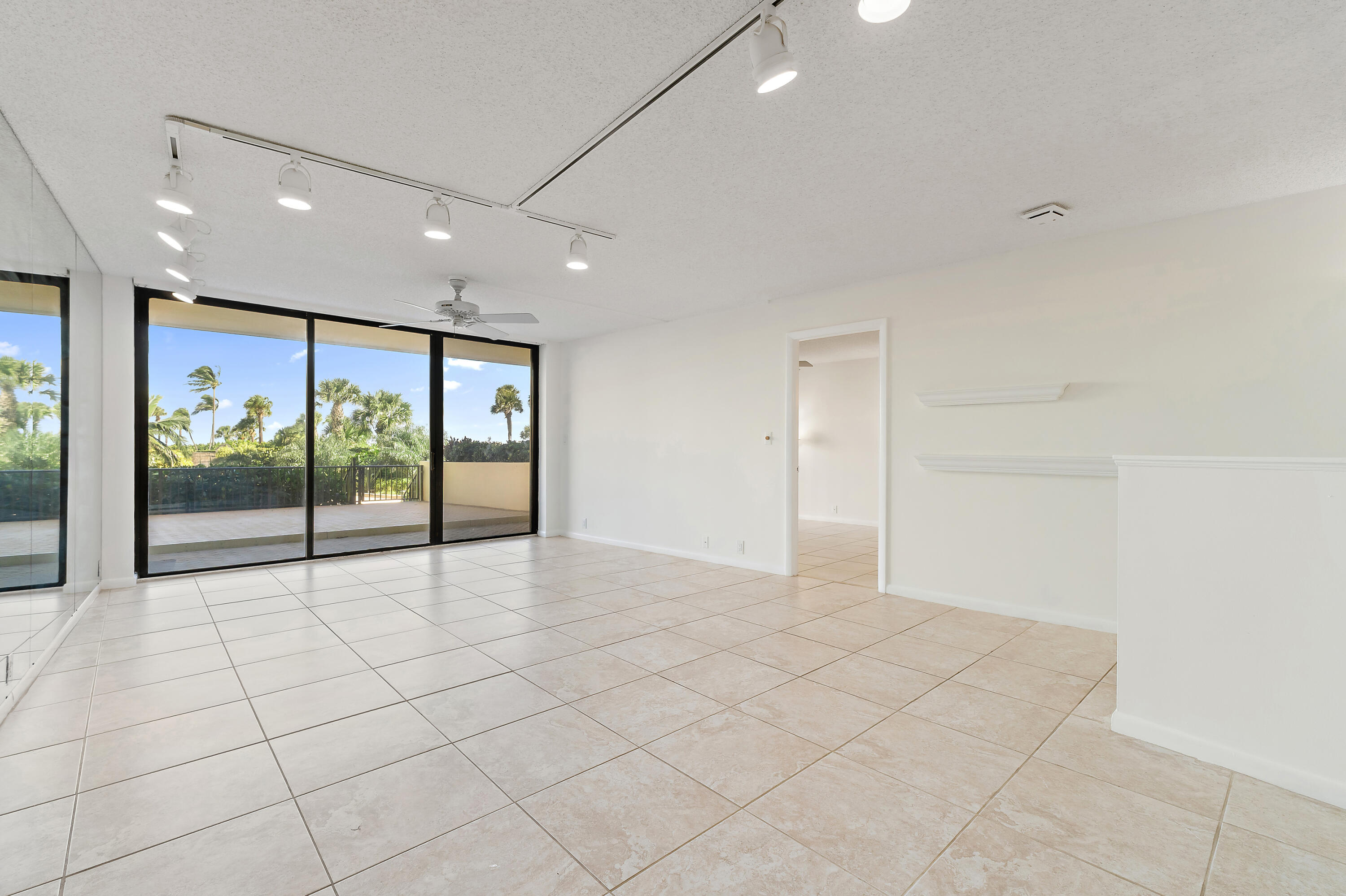 300 Ocean Trail Way 102