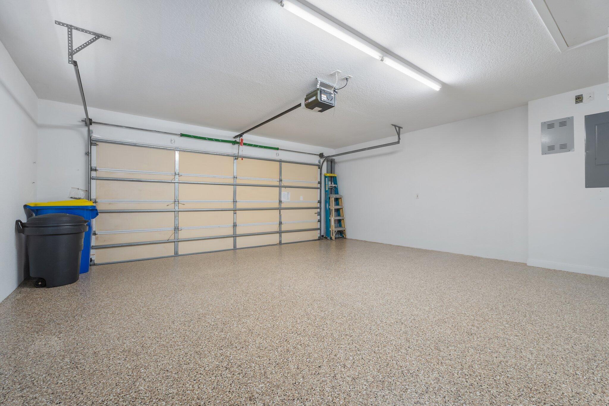 9083 SE Hawks Nest Court