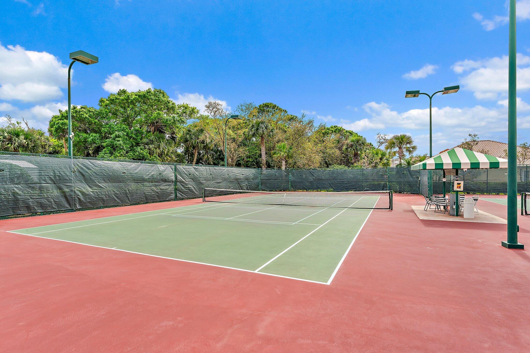 9083 SE Hawks Nest Court