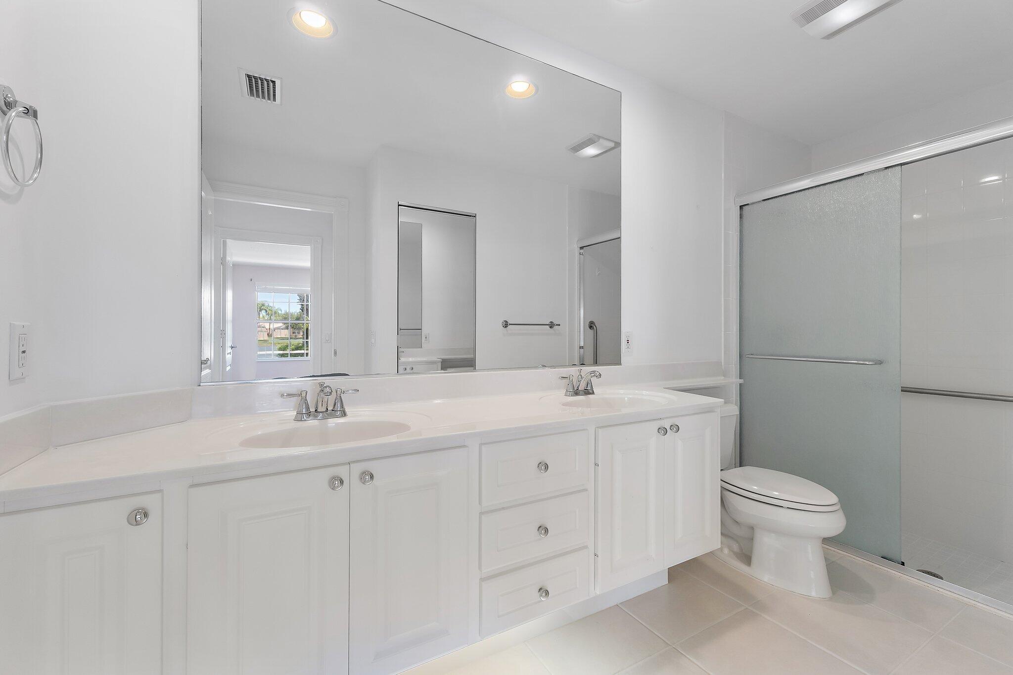 9083 SE Hawks Nest Court