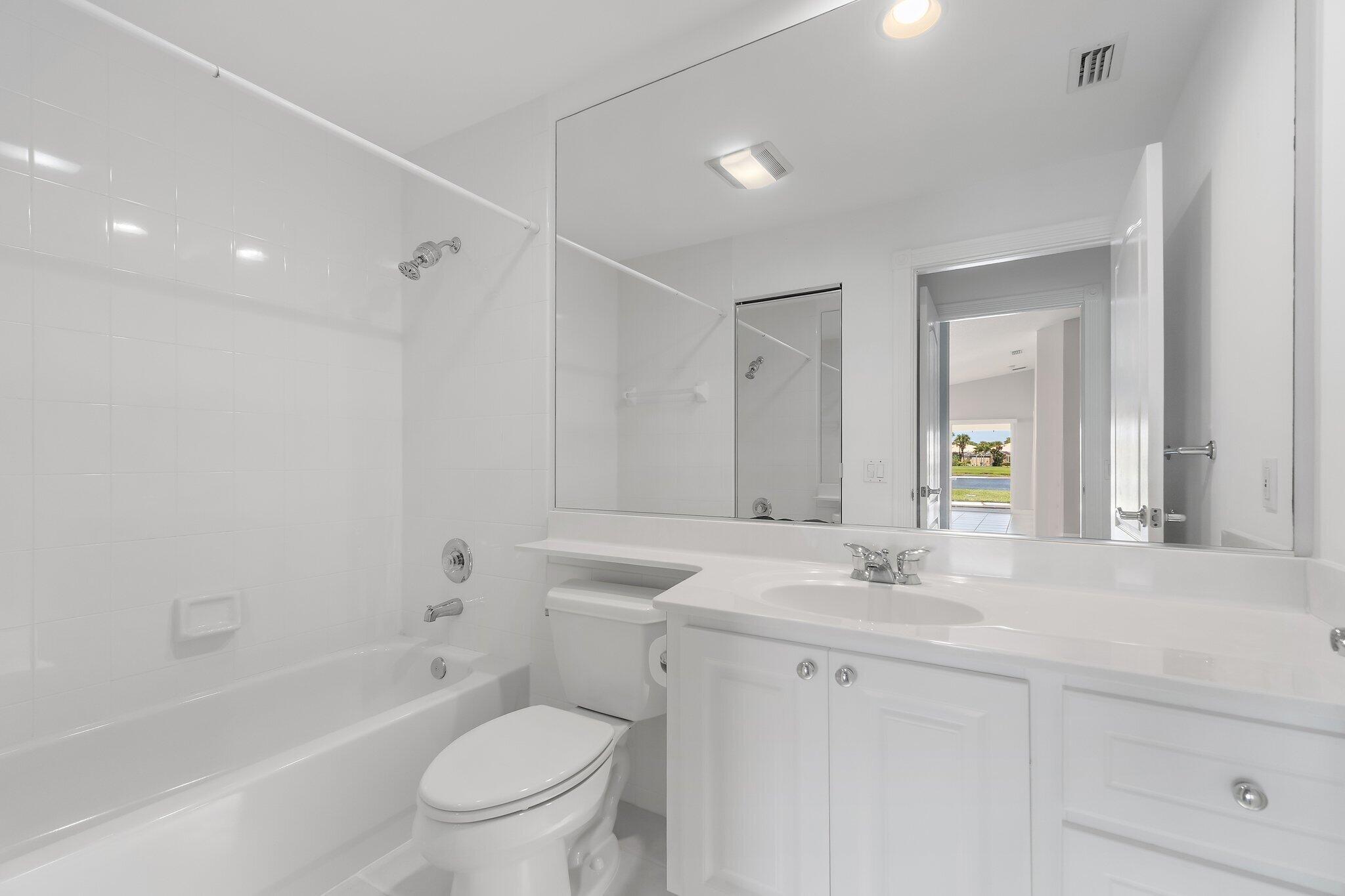 9083 SE Hawks Nest Court