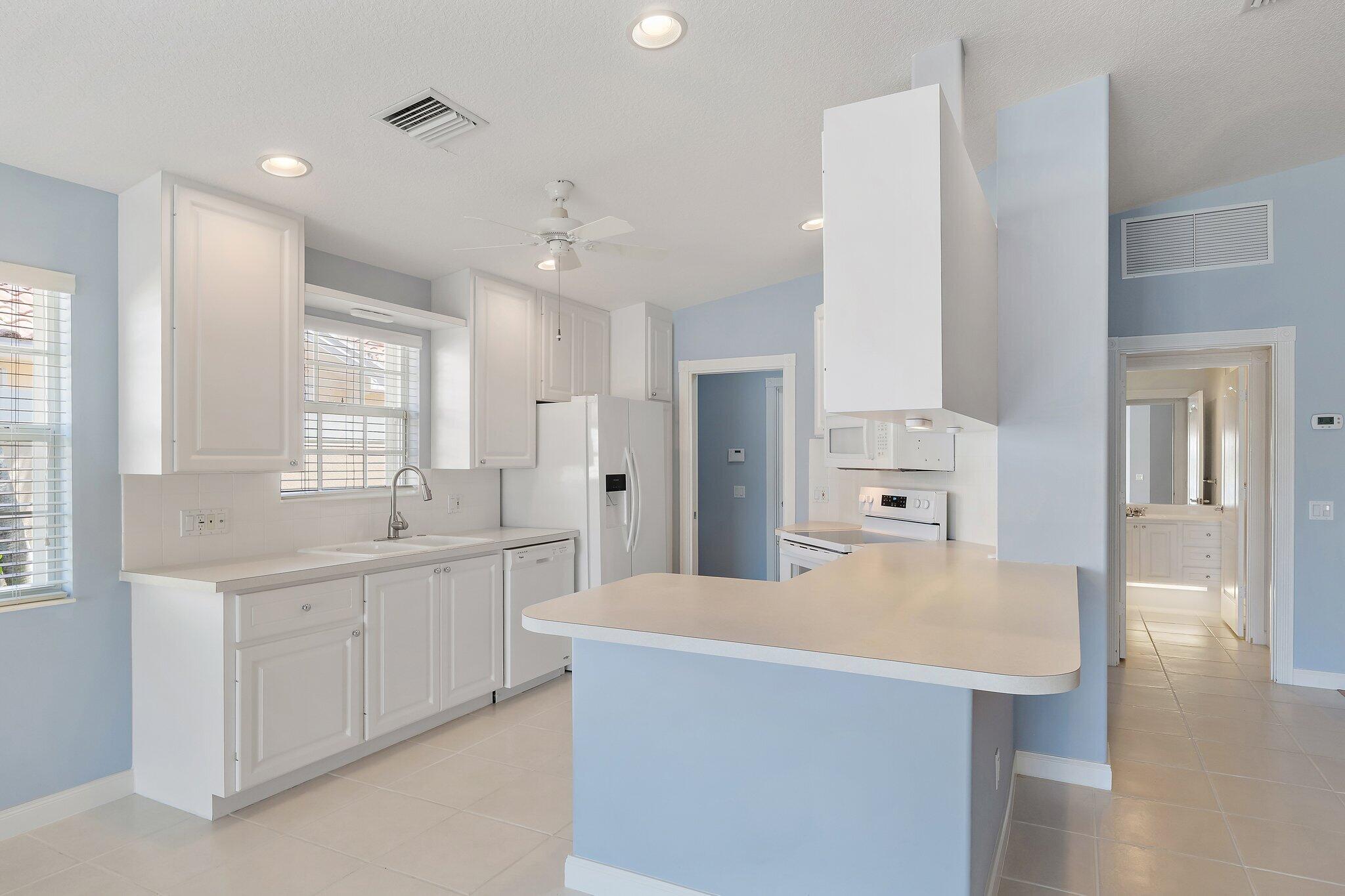 9083 SE Hawks Nest Court