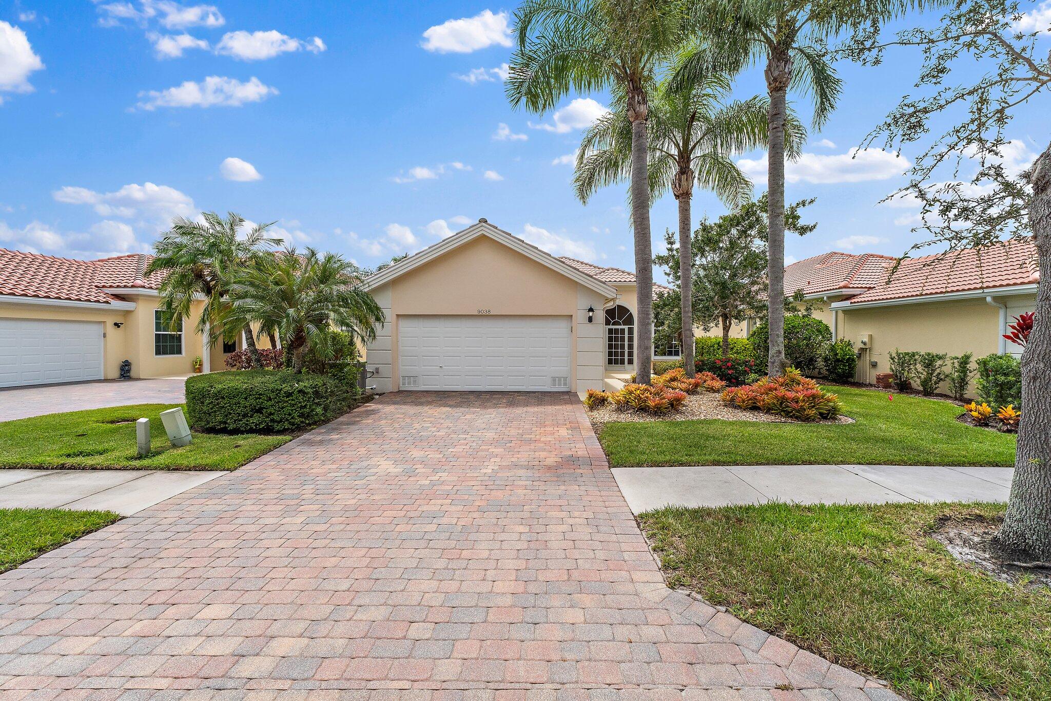 9038 SE La Creek Court