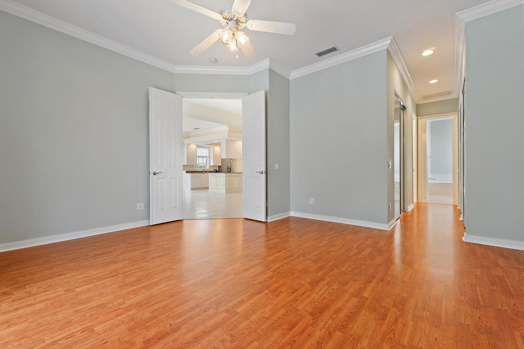 9038 SE La Creek Court