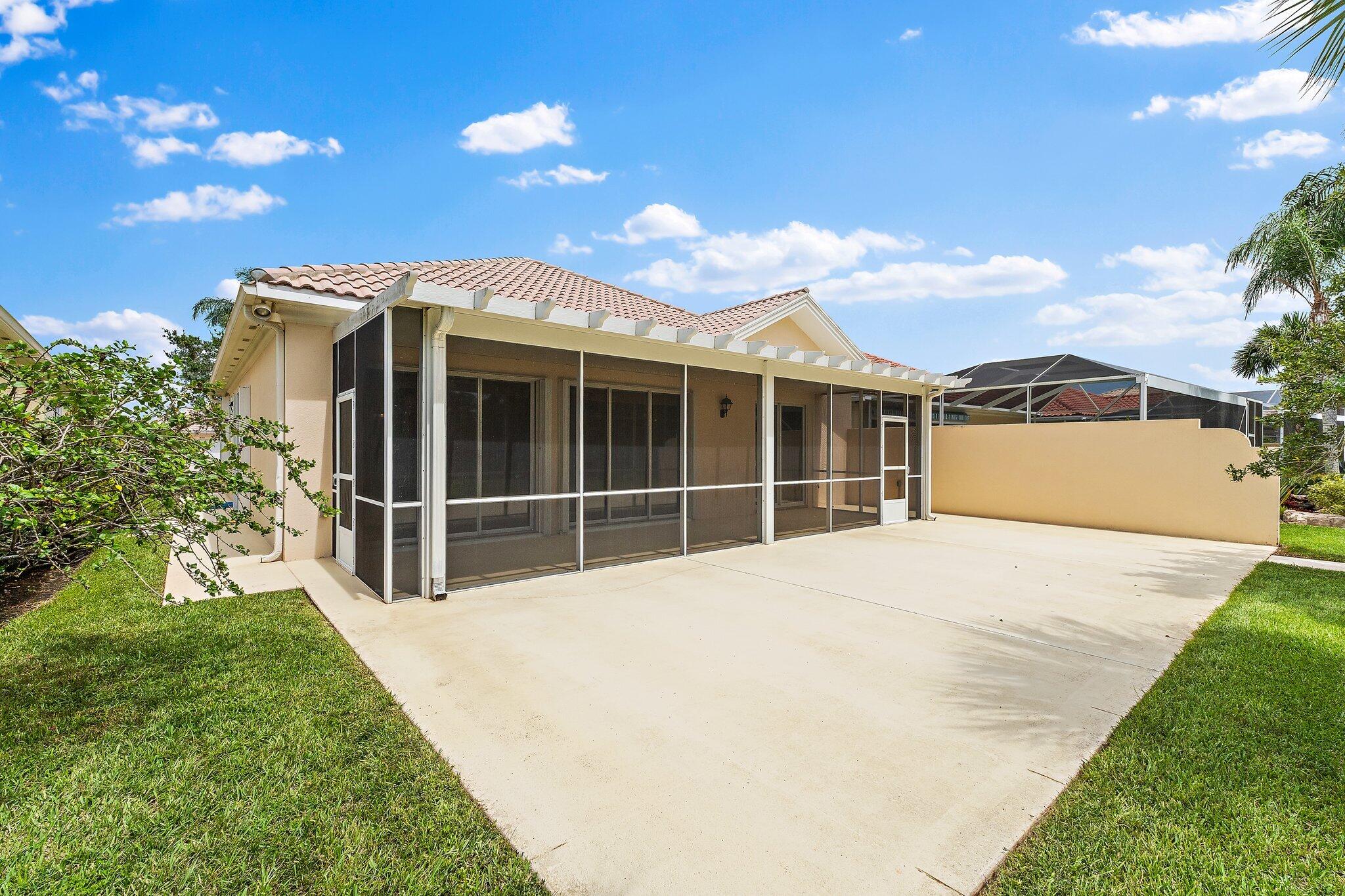 9038 SE La Creek Court