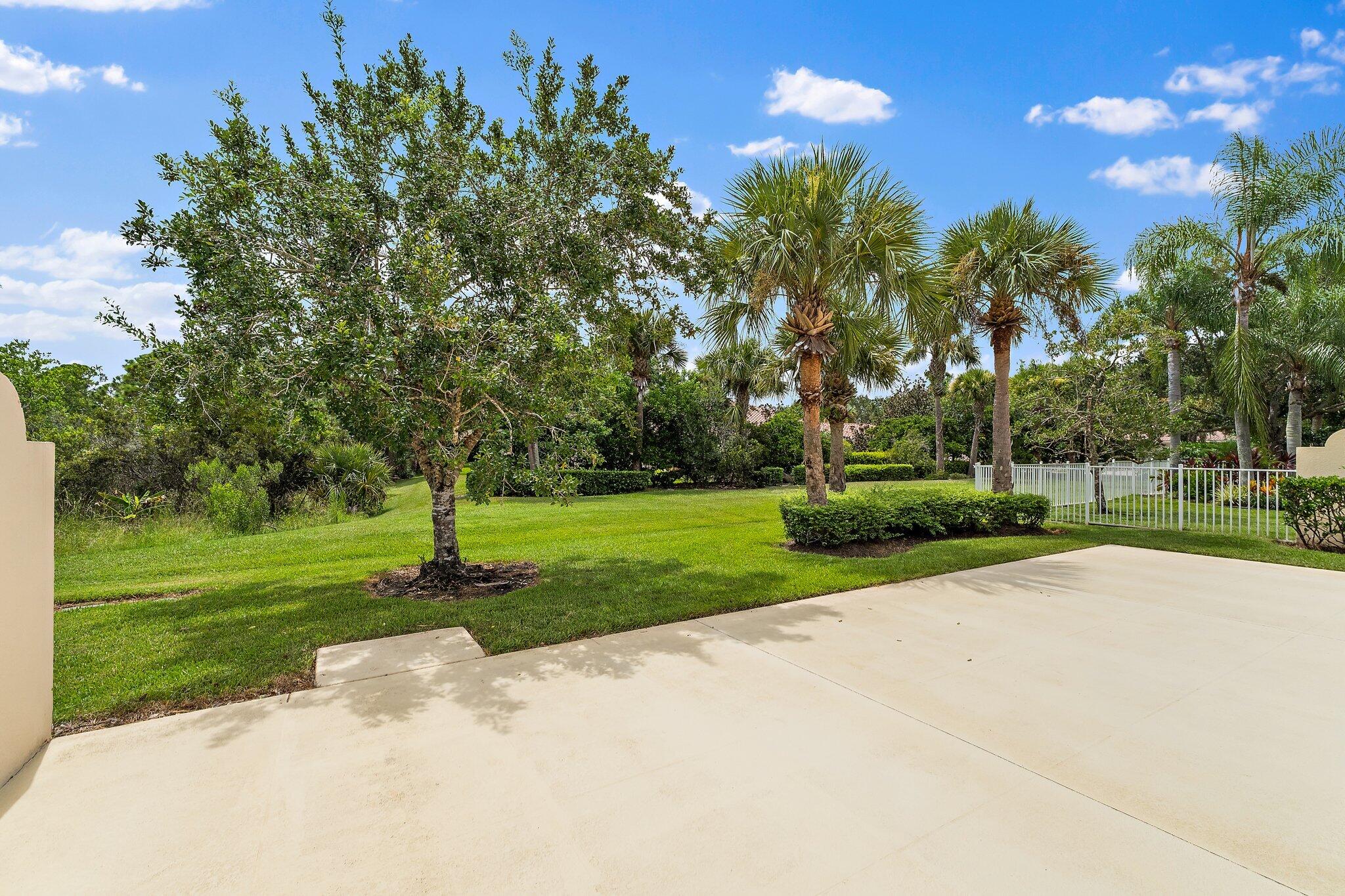 9038 SE La Creek Court