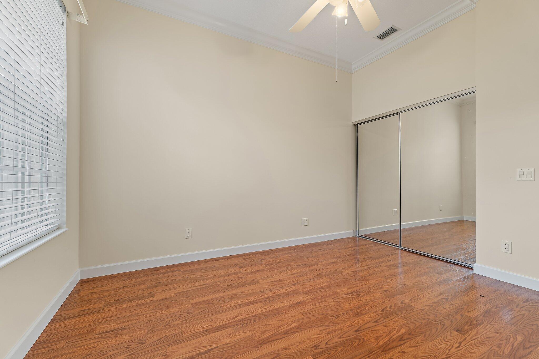 9038 SE La Creek Court