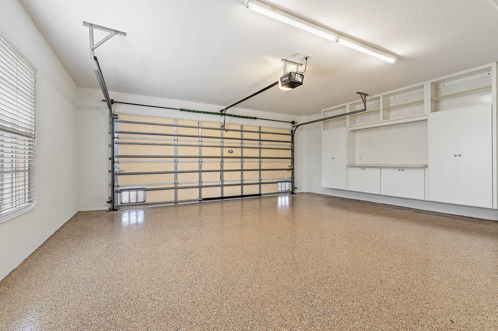 9038 SE La Creek Court