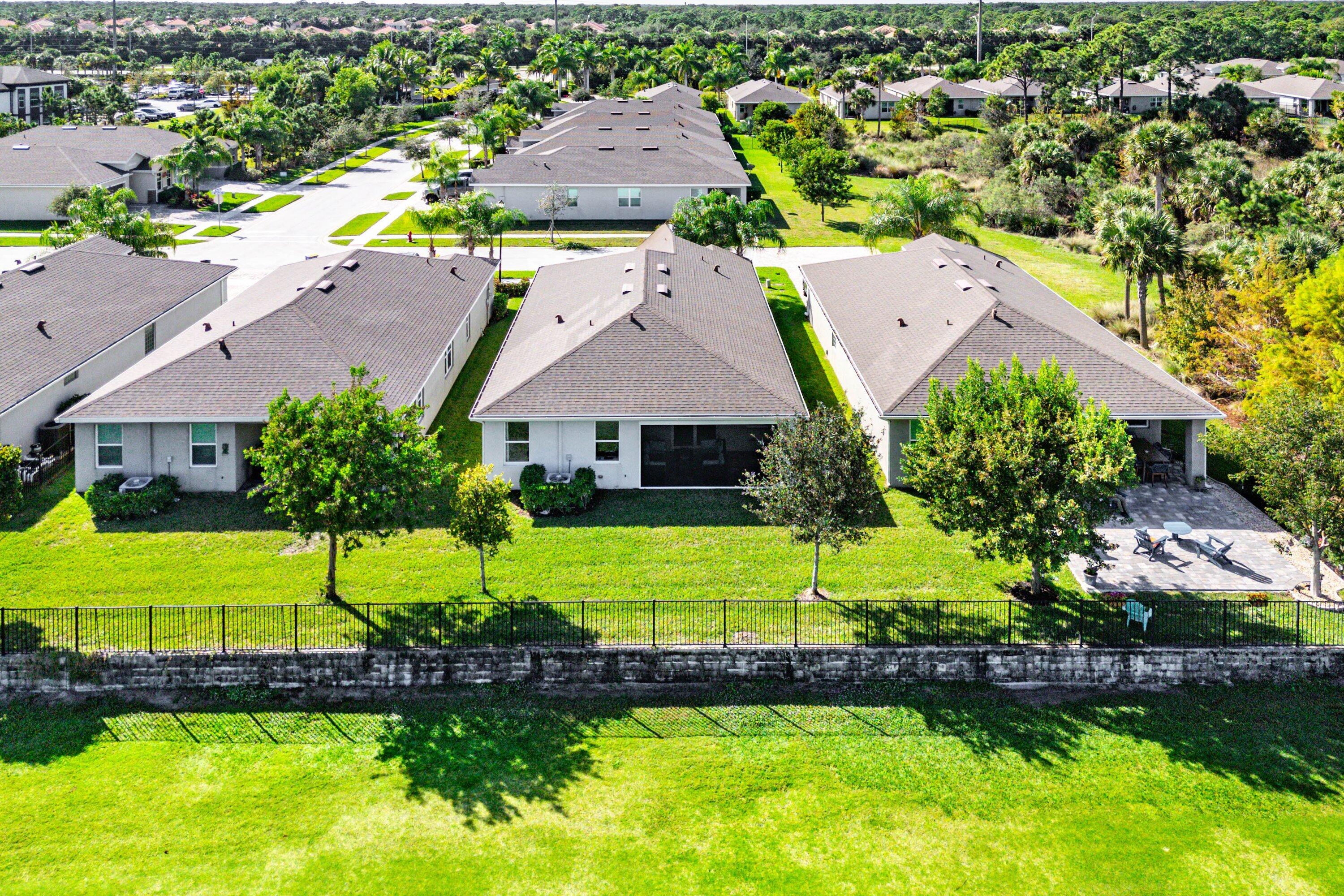 5715 SE Canyata Court