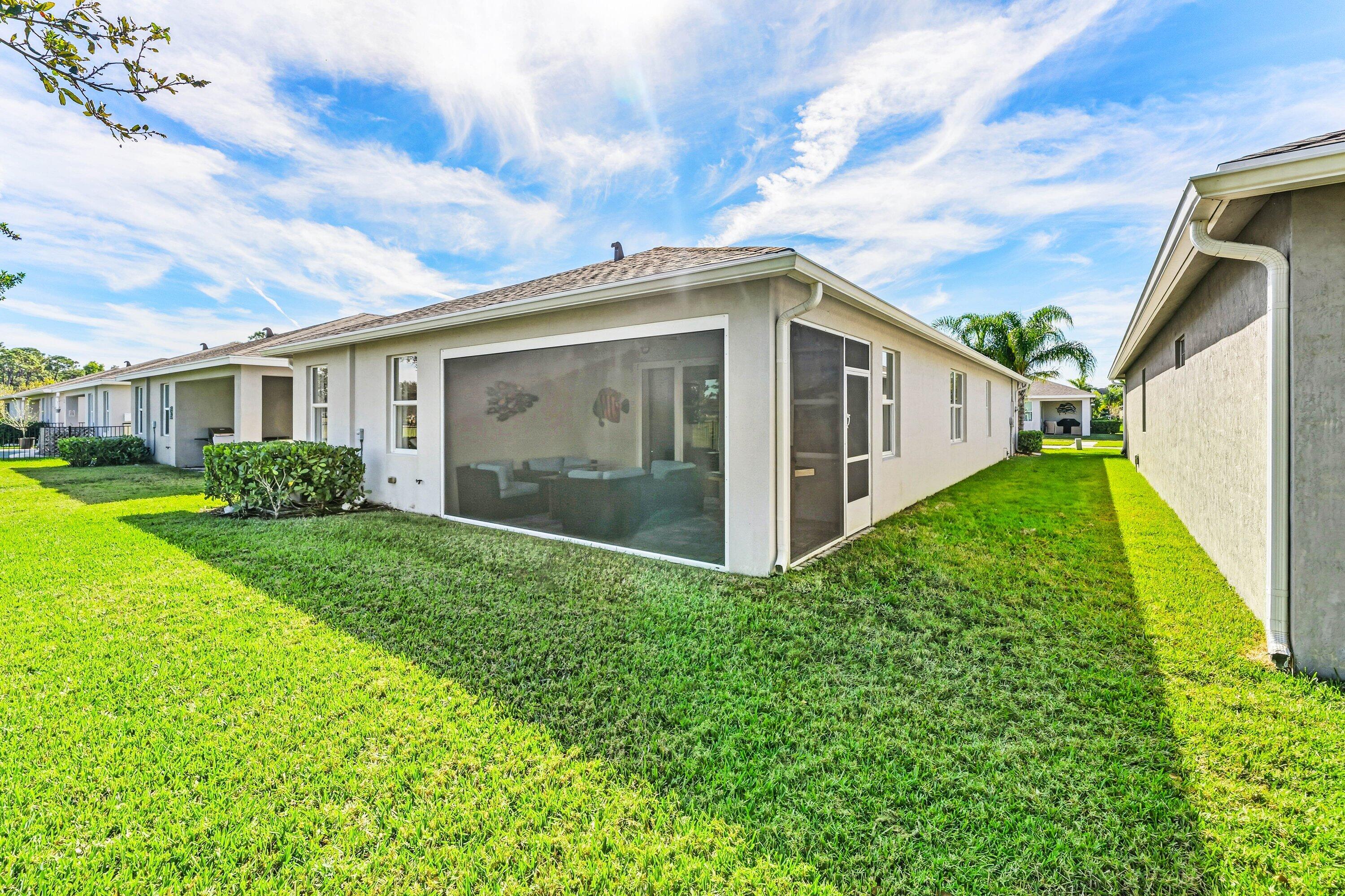 5715 SE Canyata Court