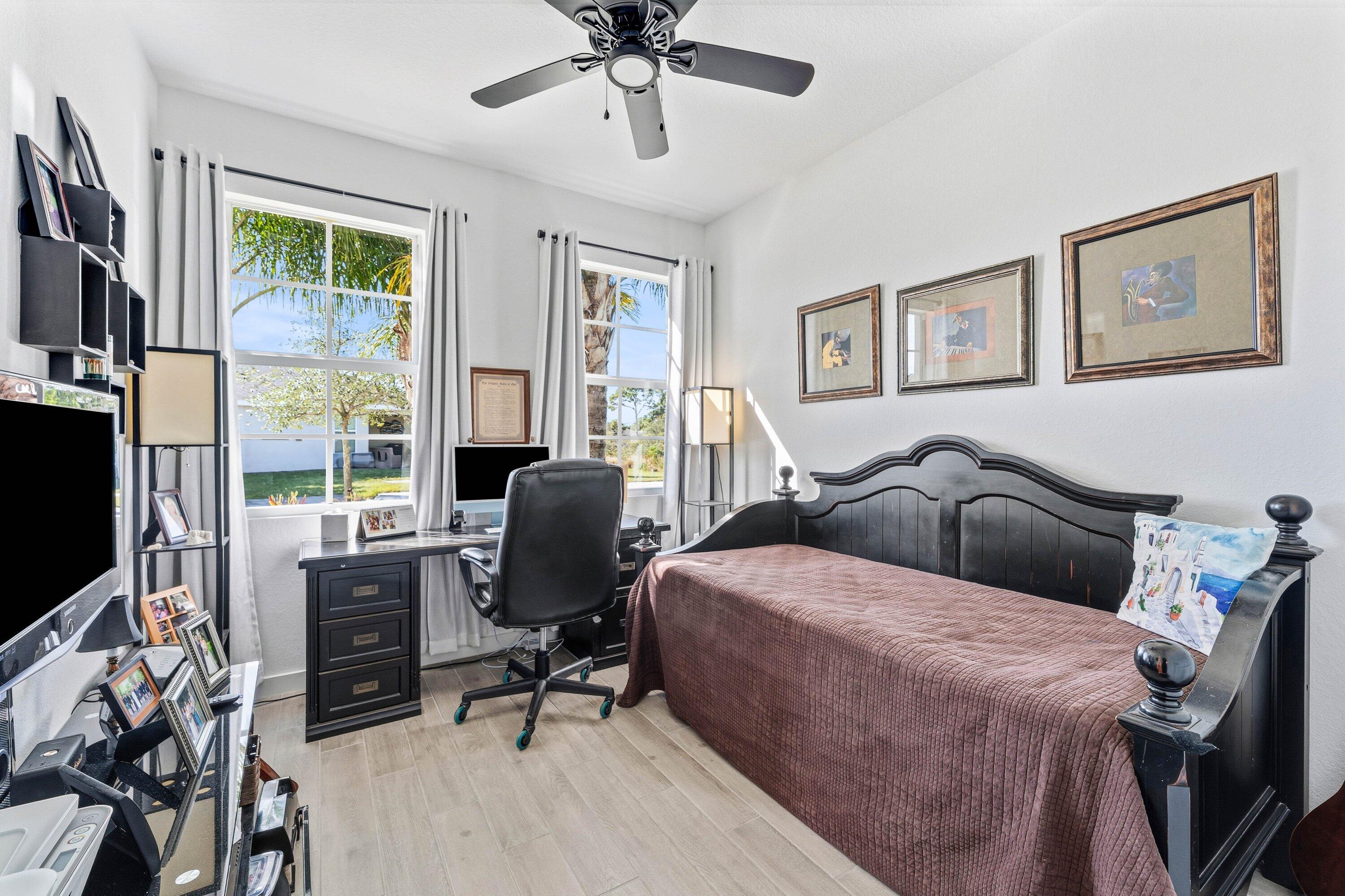 5715 SE Canyata Court