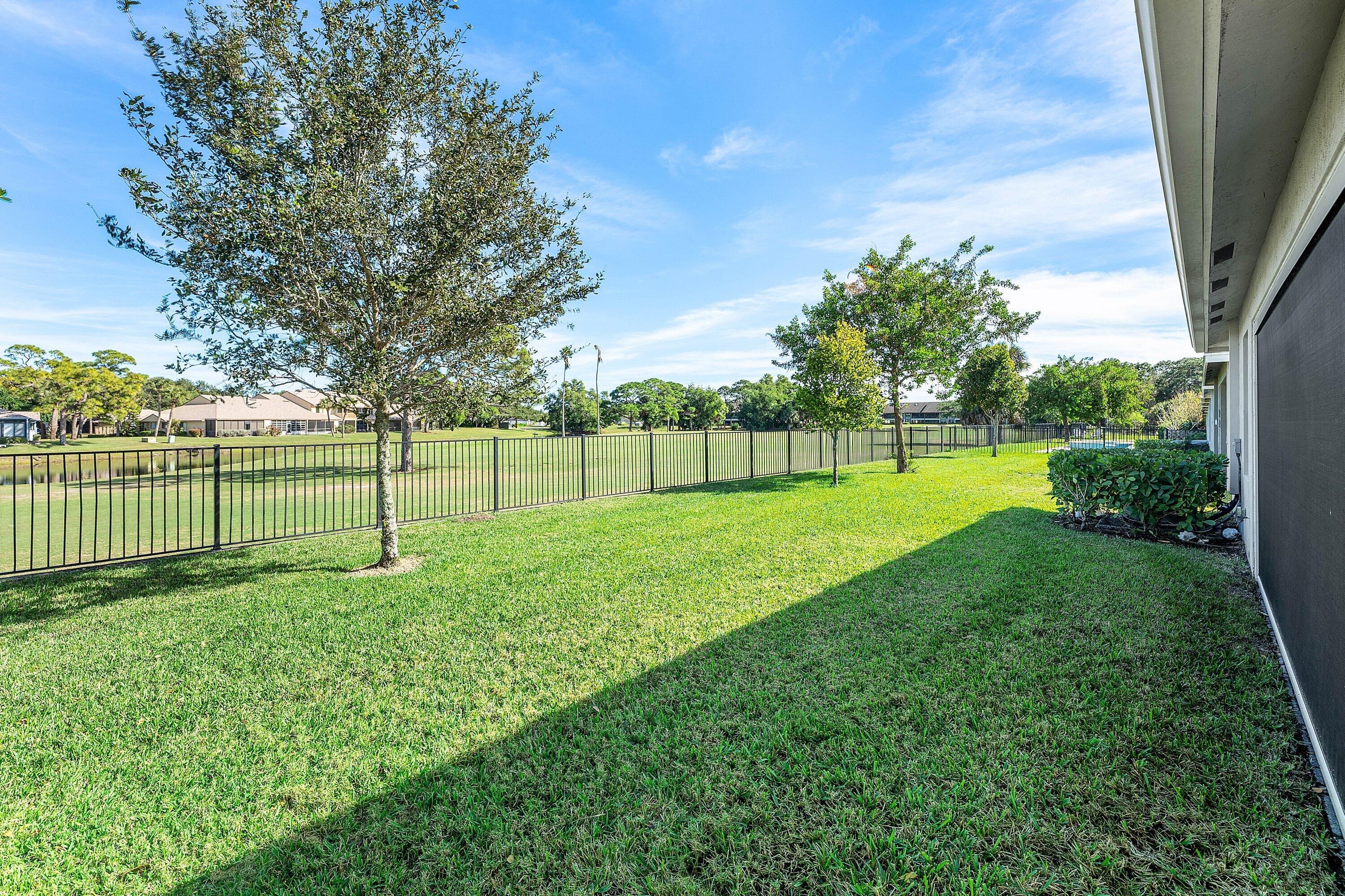 5715 SE Canyata Court