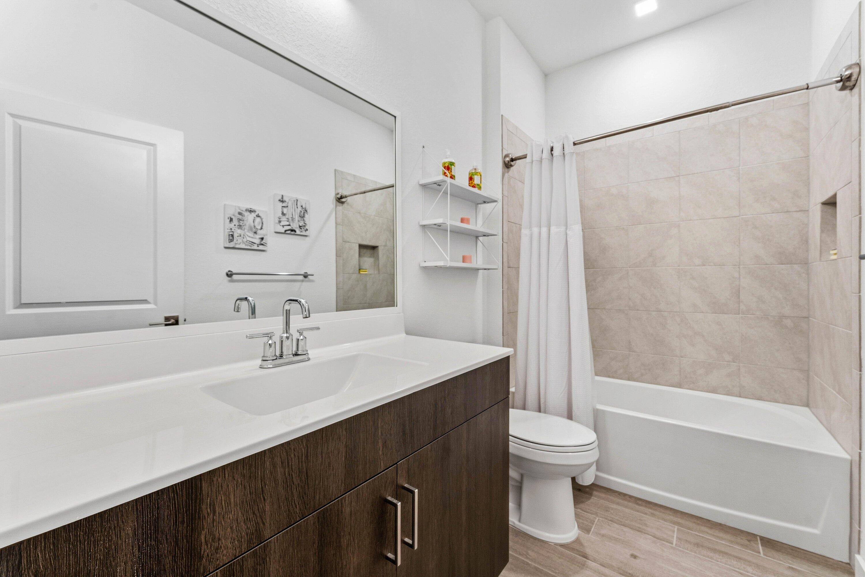 5715 SE Canyata Court