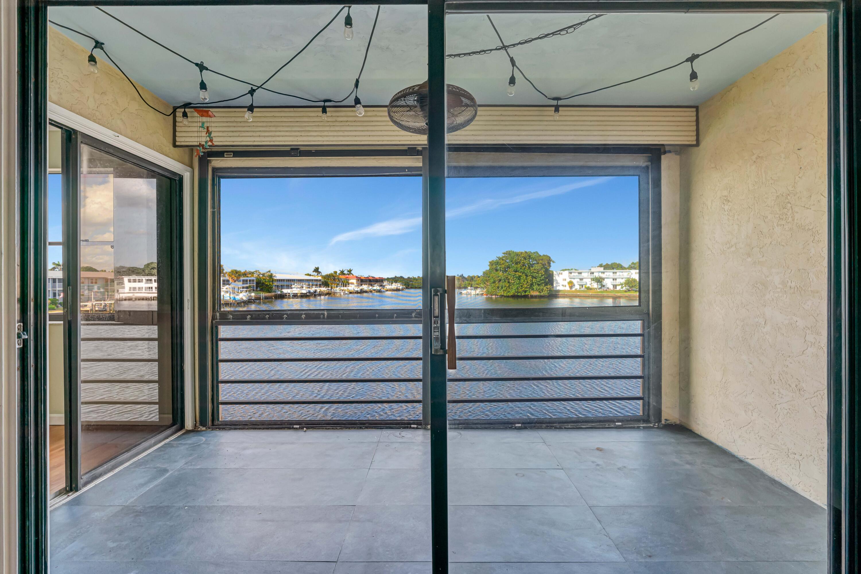 313 Lake Circle 212