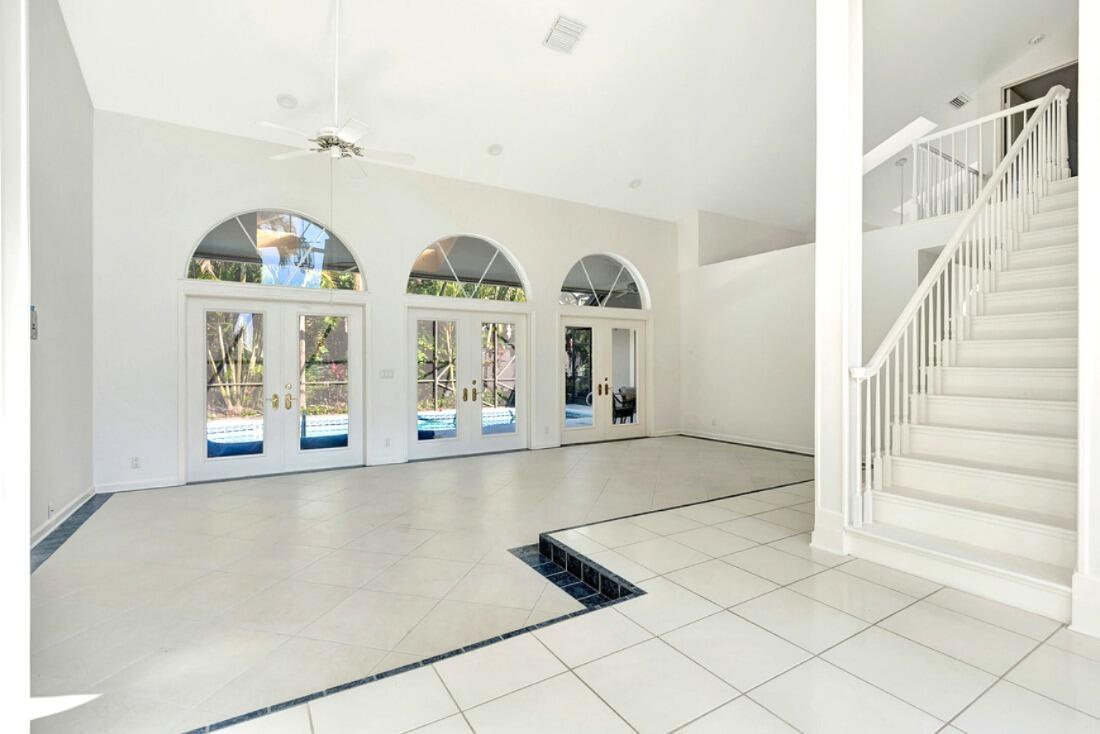 115 Olympus Way