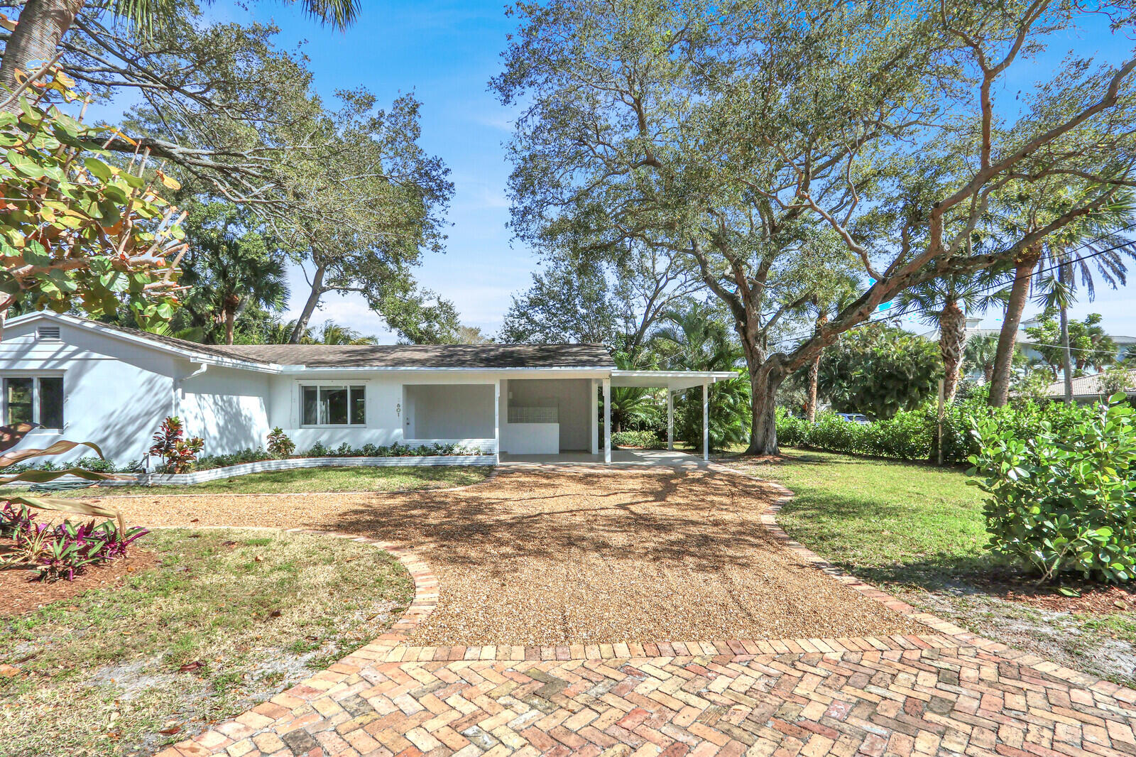 601 Paulina Road