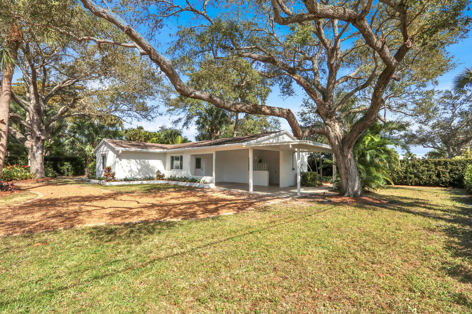 601 Paulina Road