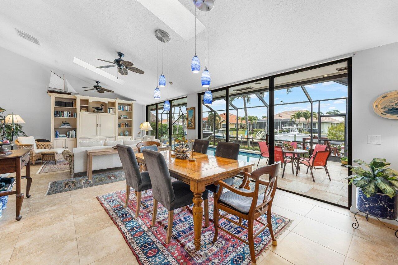 8794 SE Riverfront Terrace