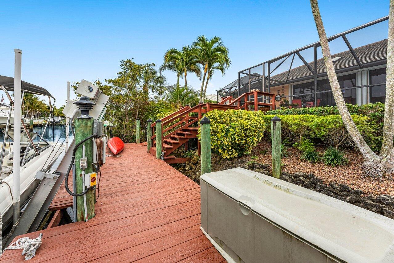 8794 SE Riverfront Terrace