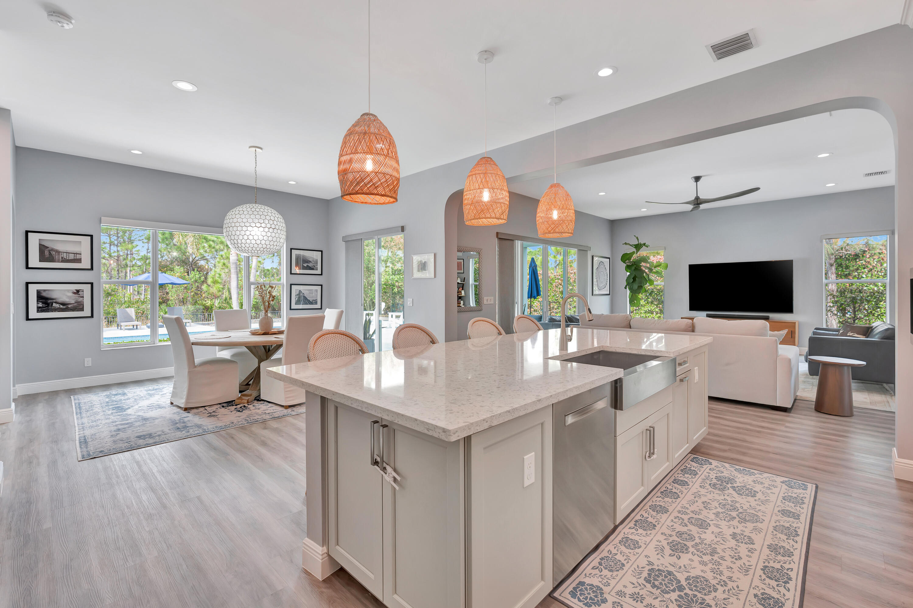 8150 SE Grassy Hollow Trail