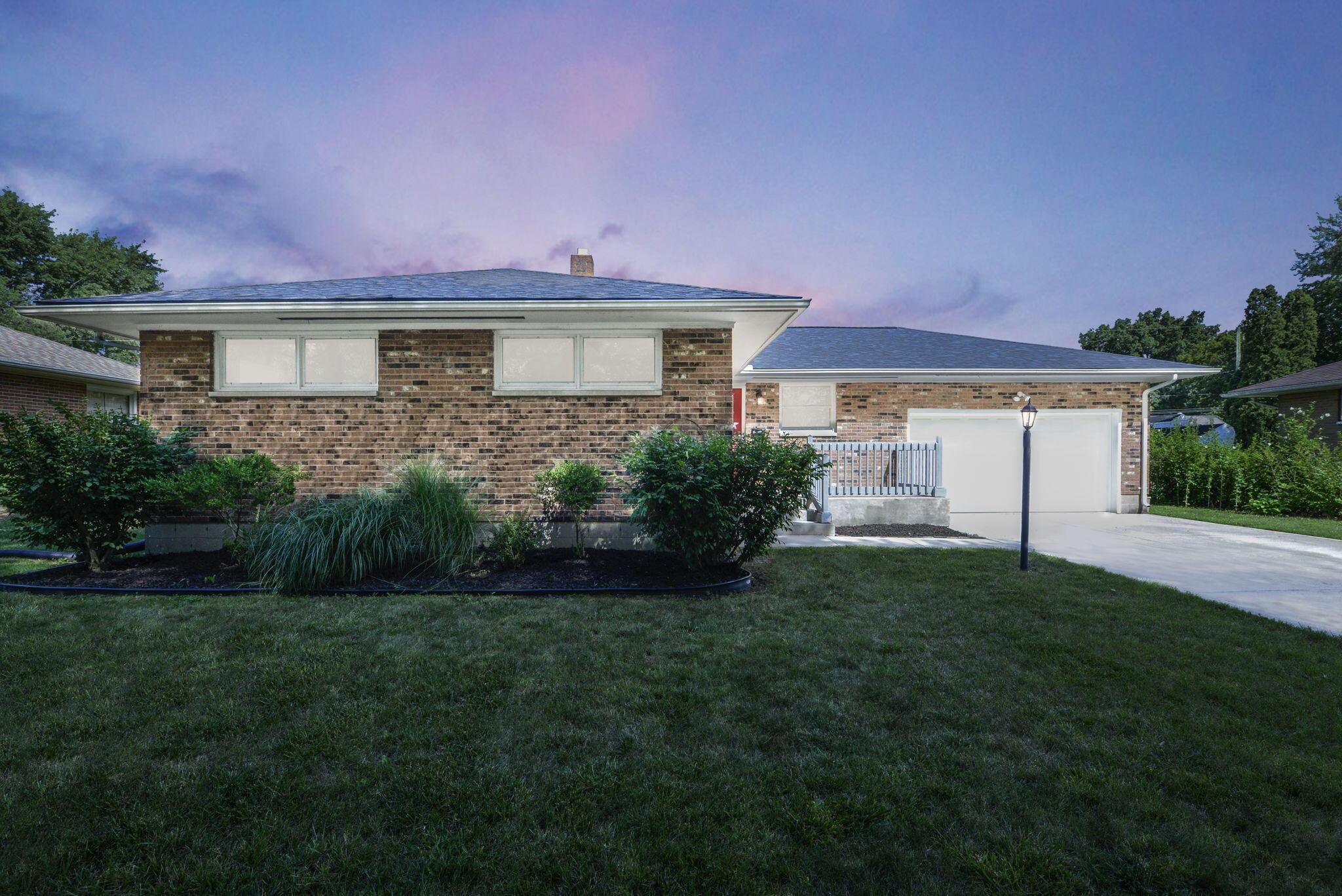 4316 Phoenix Drive