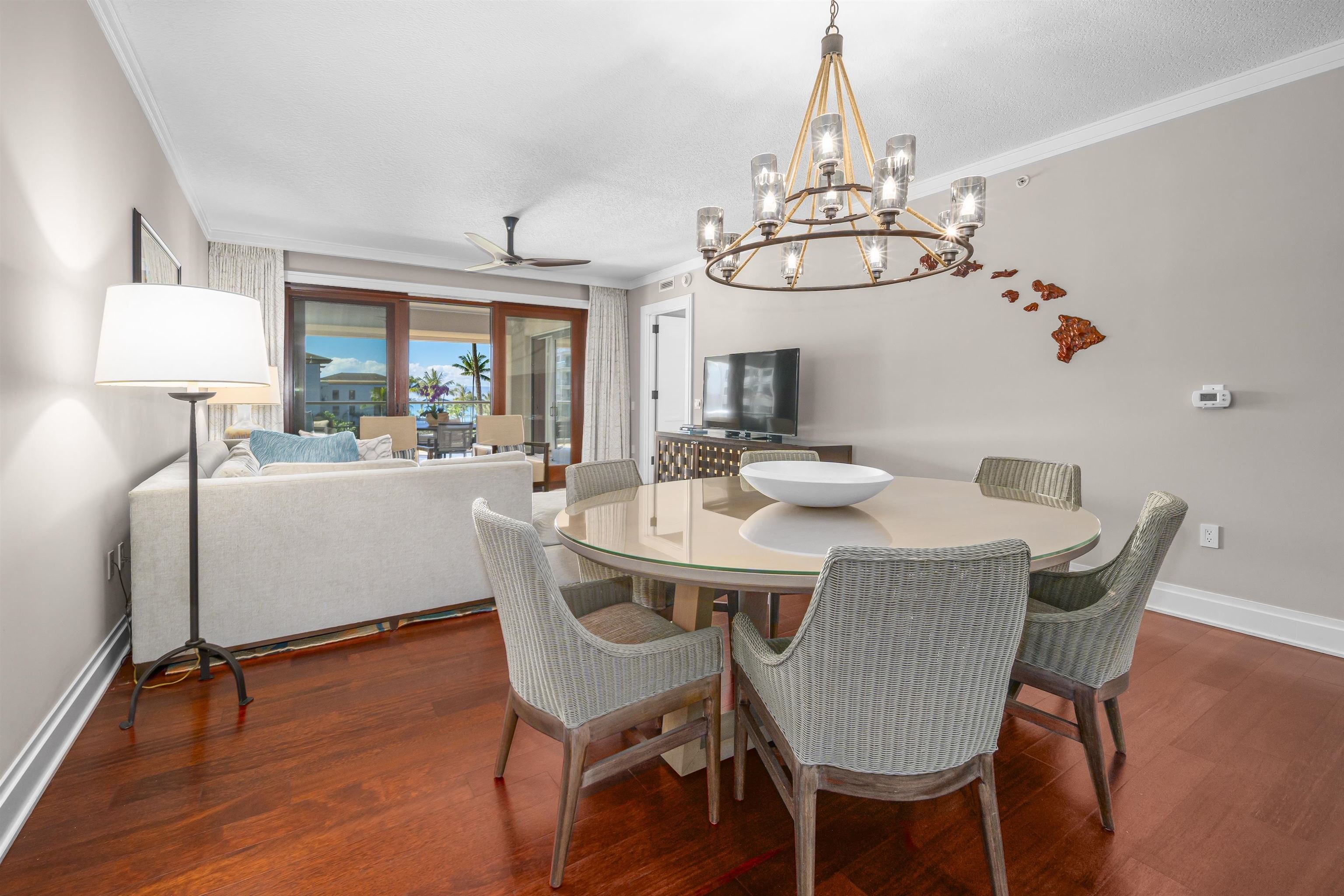 1 Bay DR Unit: 4304