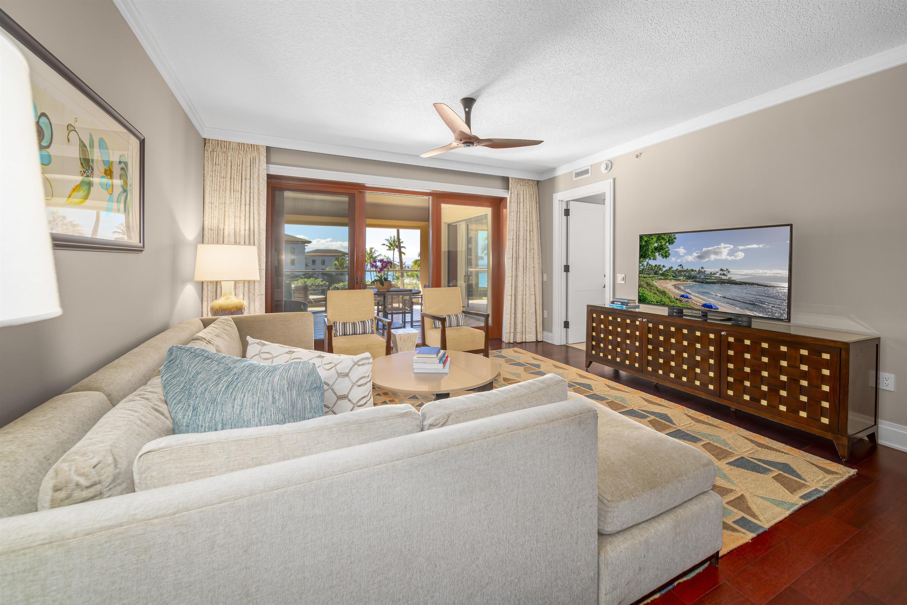 1 Bay DR Unit: 4304