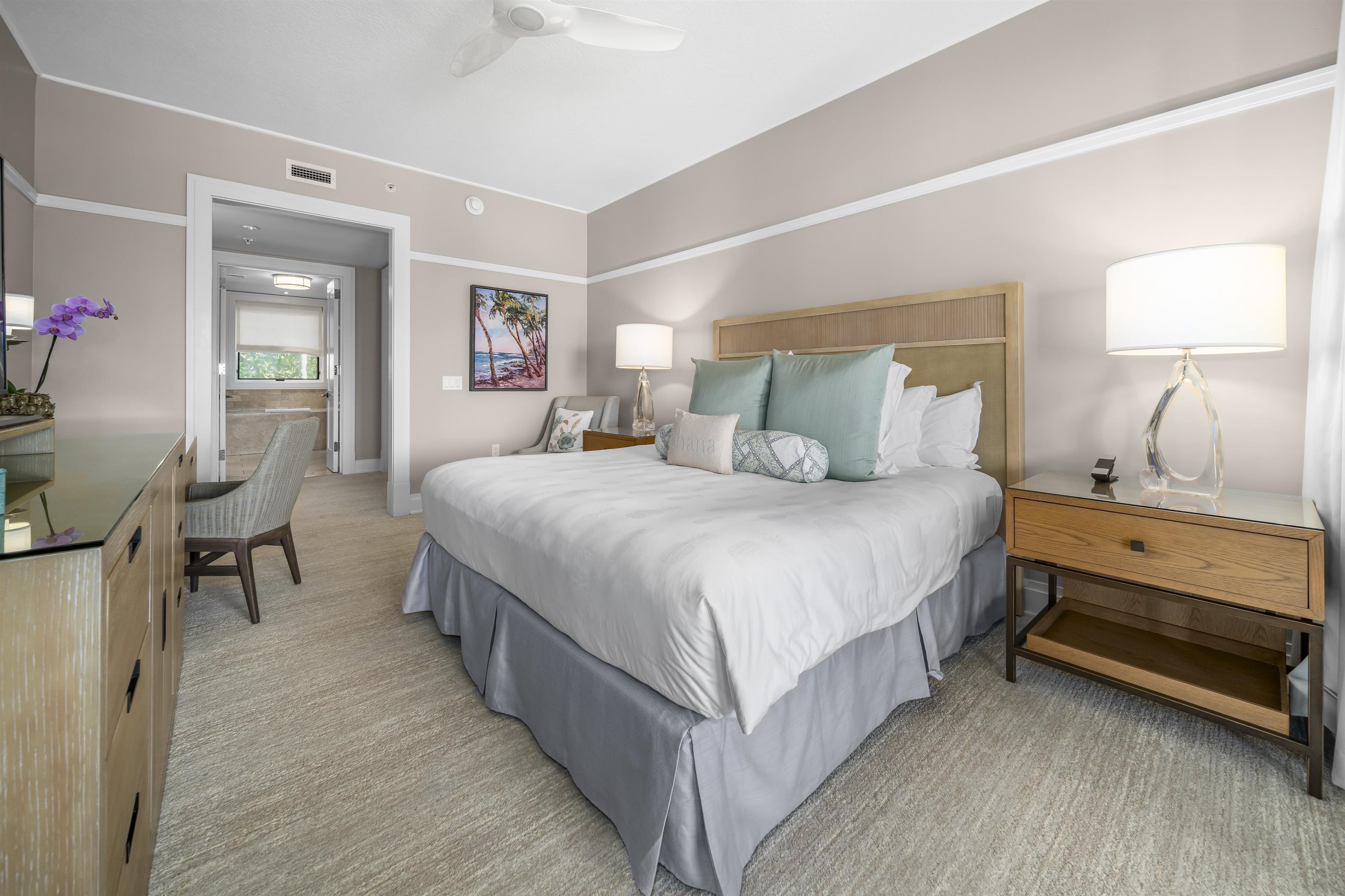 1 Bay DR Unit: 4304