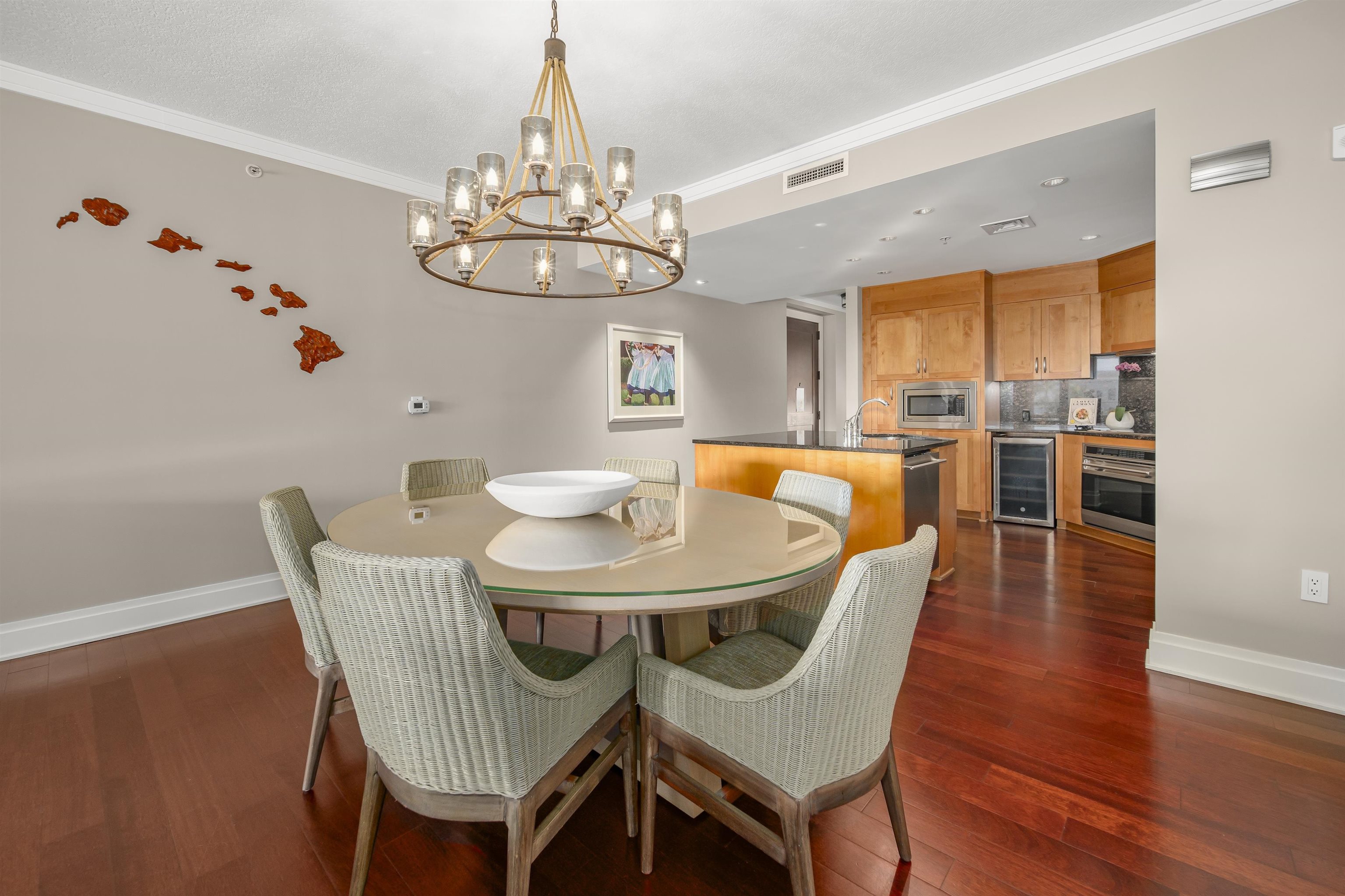 1 Bay DR Unit: 4304