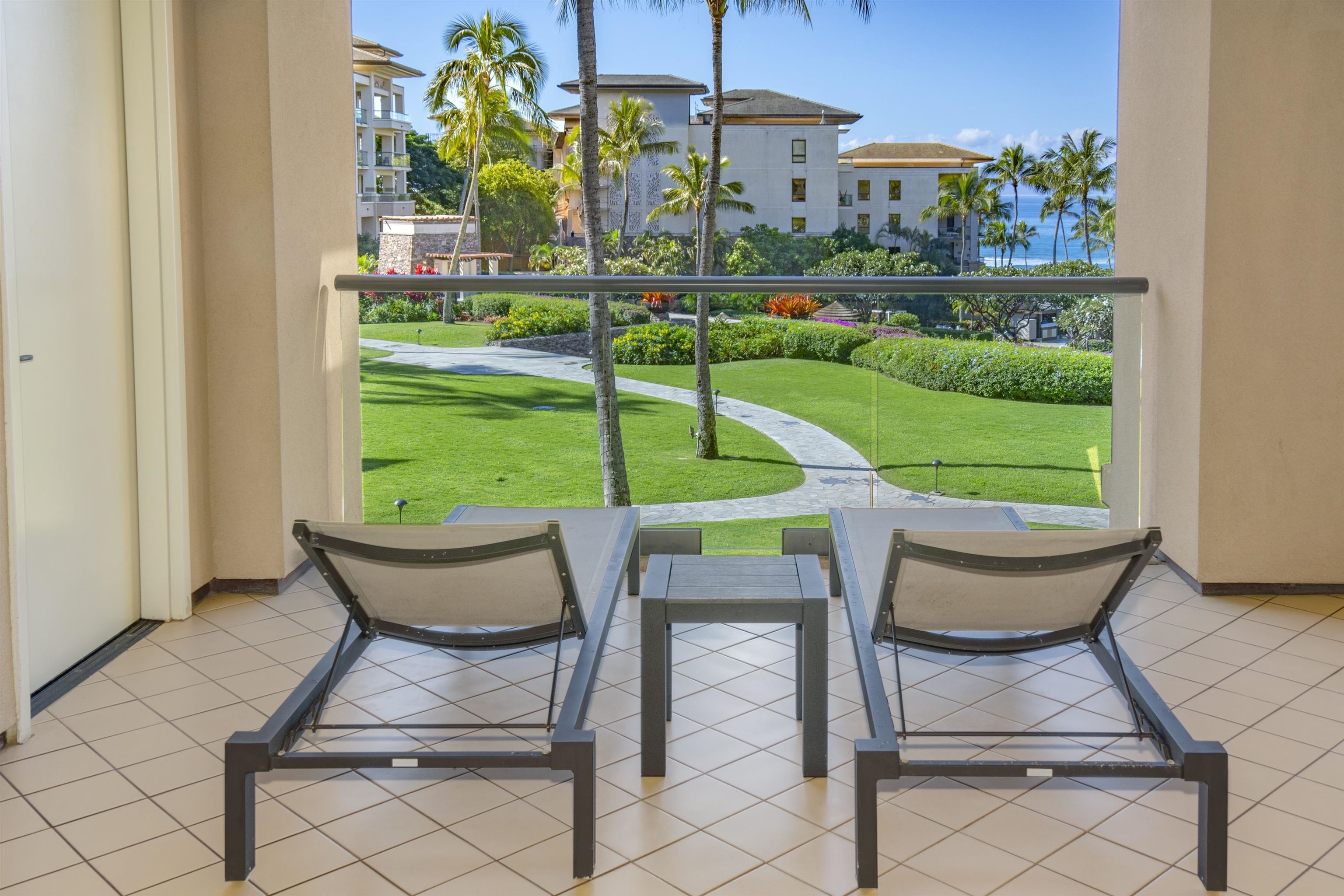 1 Bay DR Unit: 4304