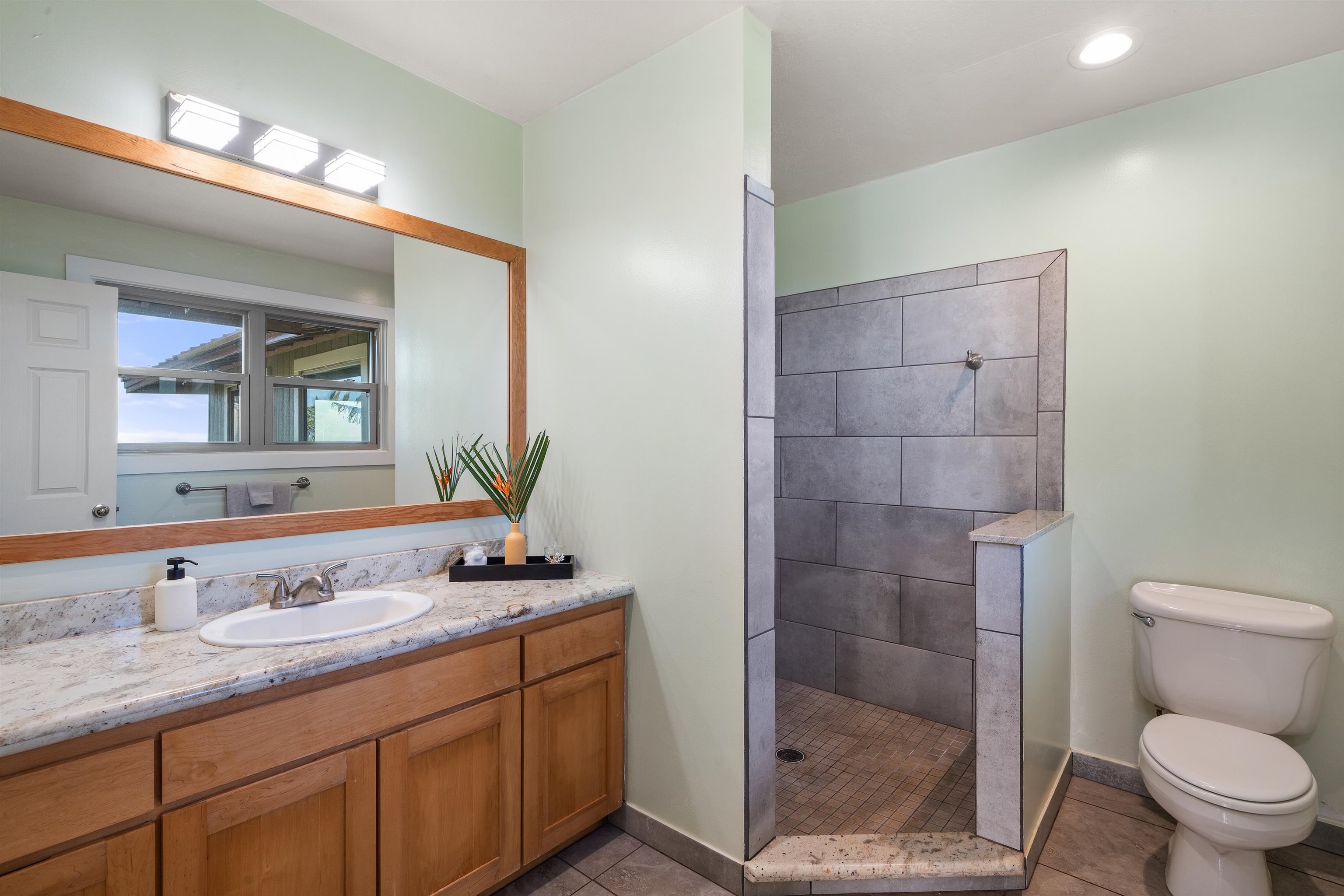 2944 Kalua Koi Rd