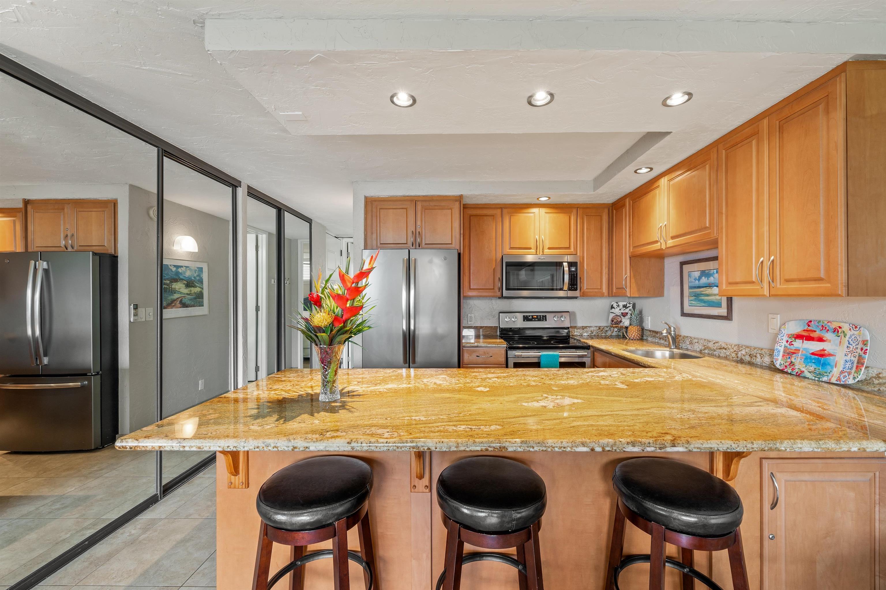 3543 Lower Honoapiilani Rd Unit: E205