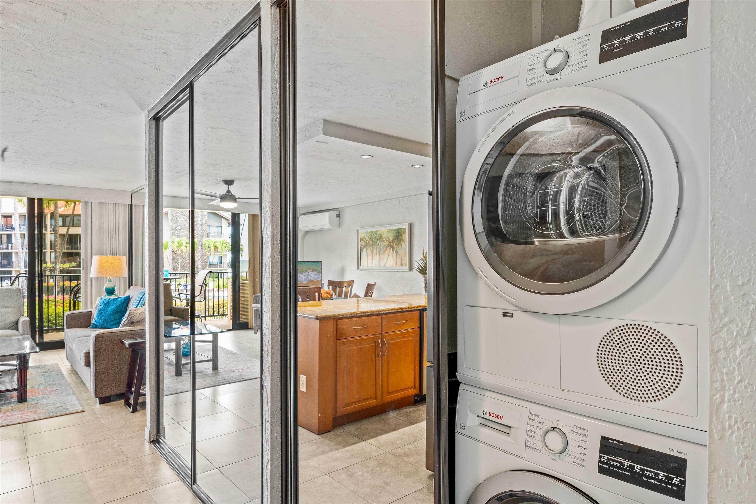 3543 Lower Honoapiilani Rd Unit: E205