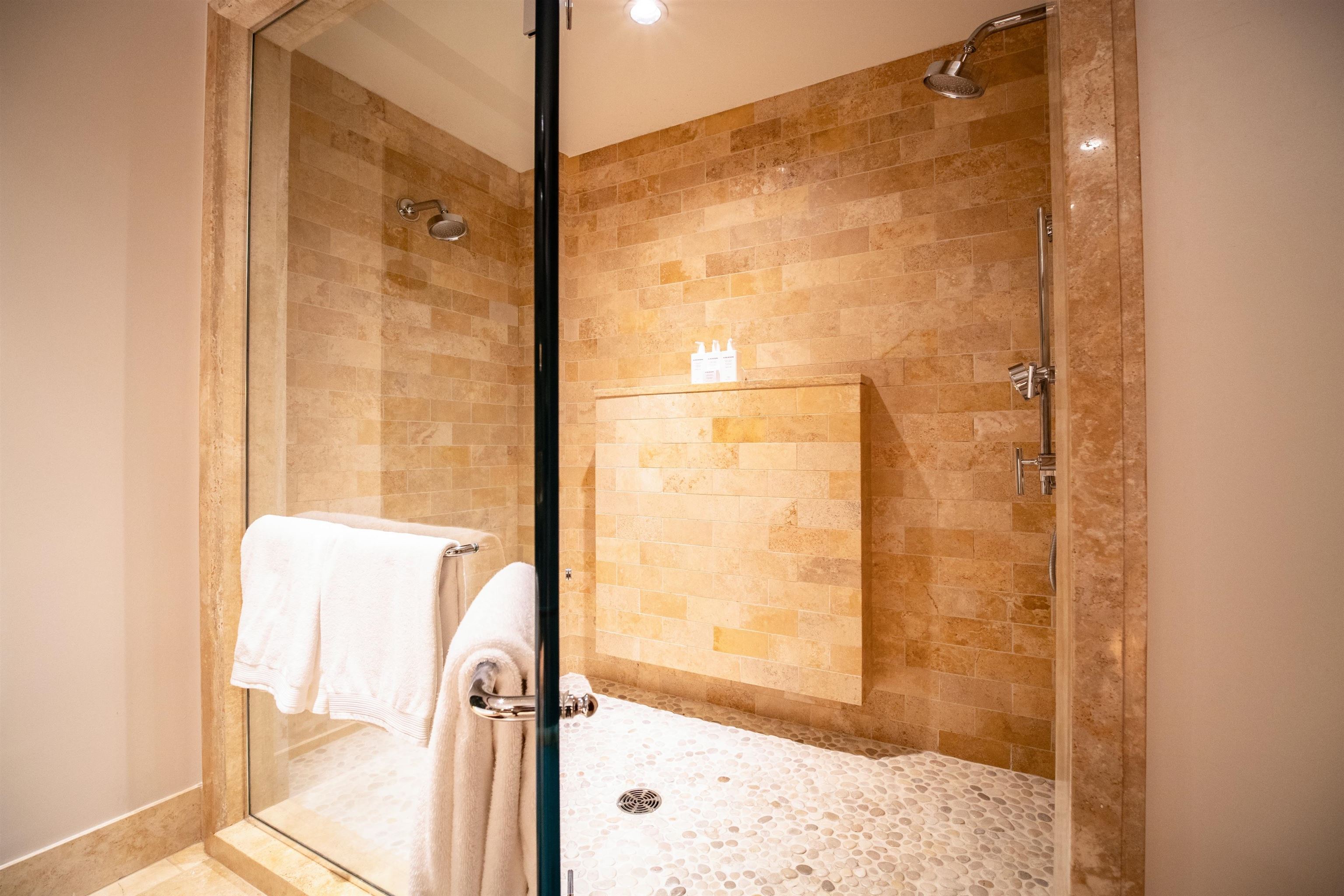 1 Bay DR Unit: 1103