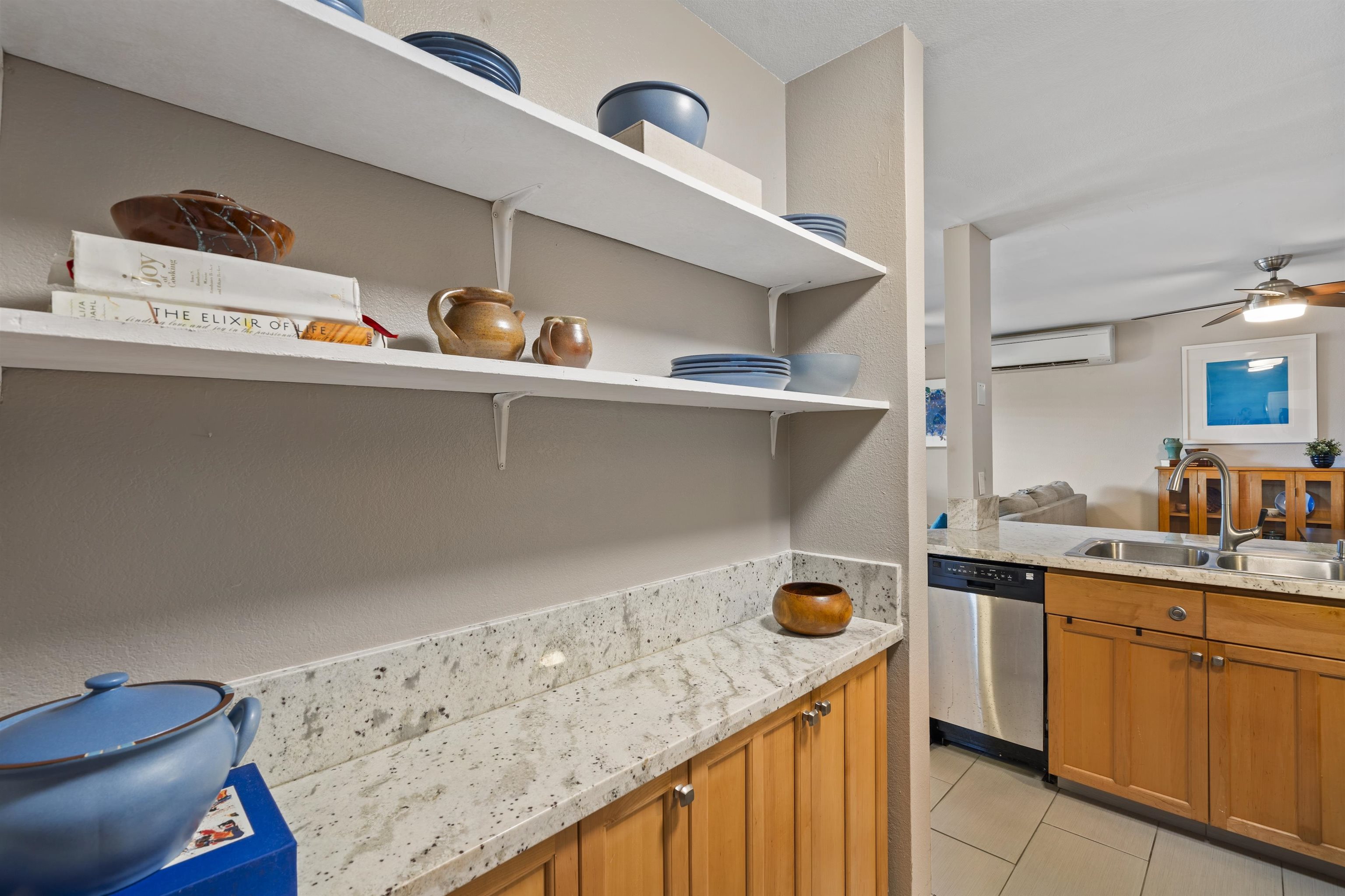 4955 HANAWAI St Unit: 6-201