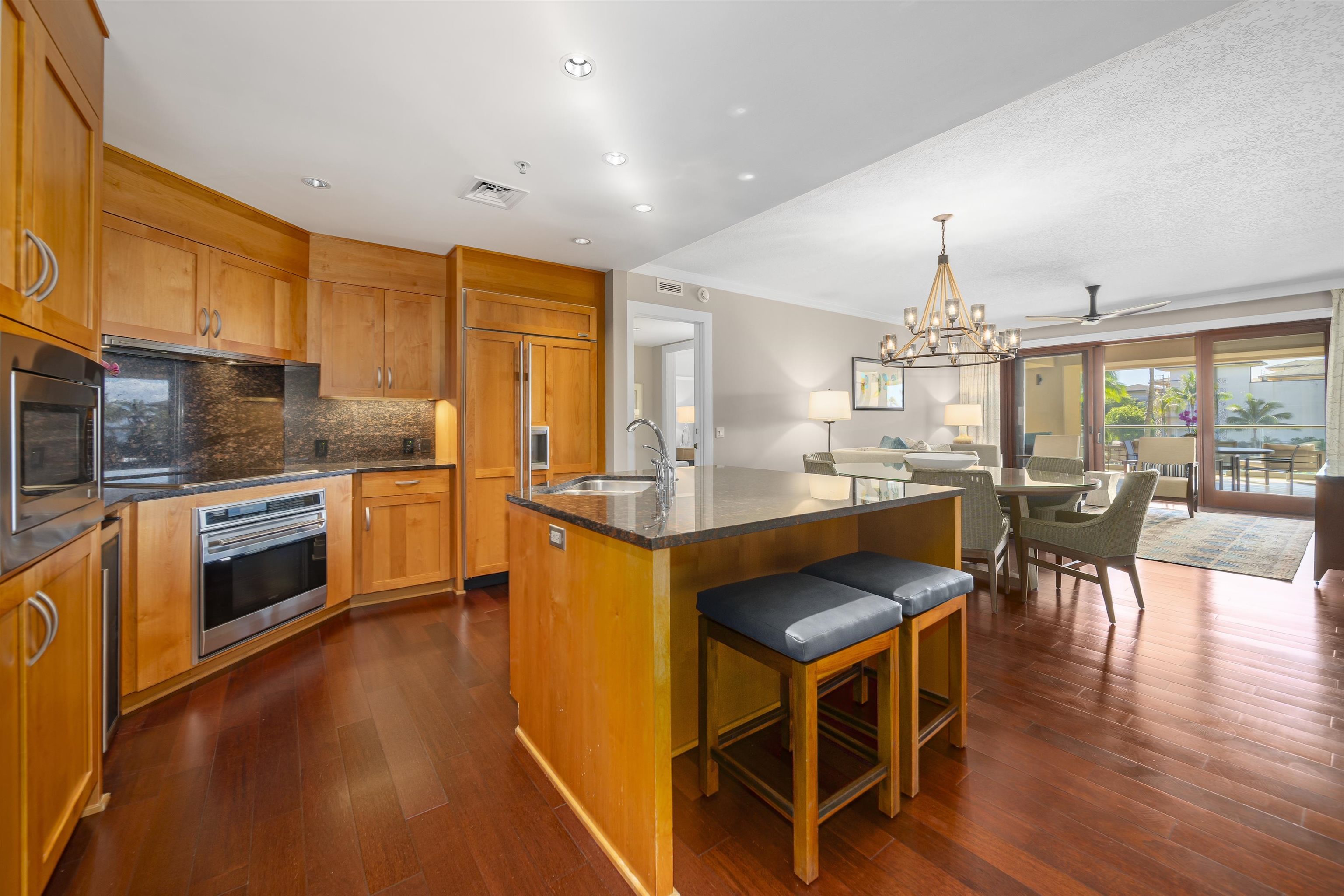 1 Bay DR Unit: 4304
