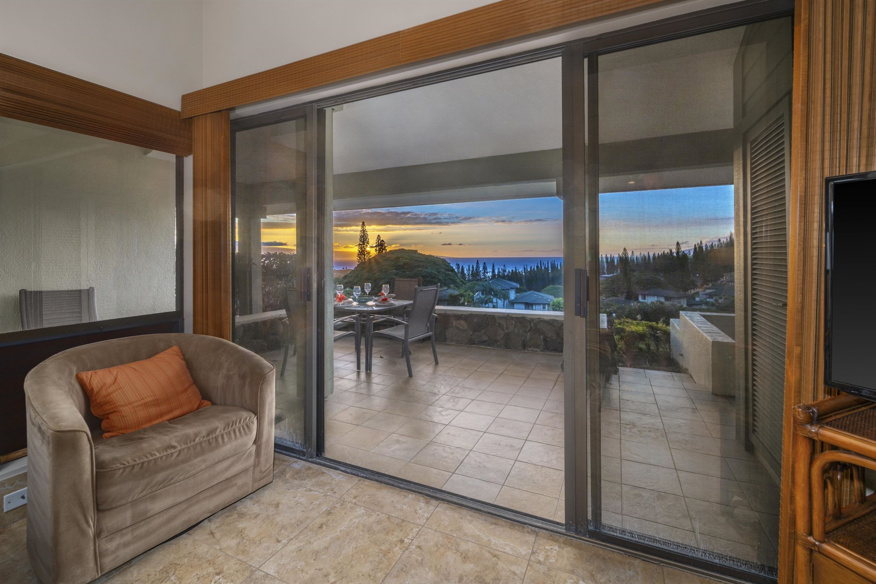 500 KAPALUA Dr Unit: 23P7-8