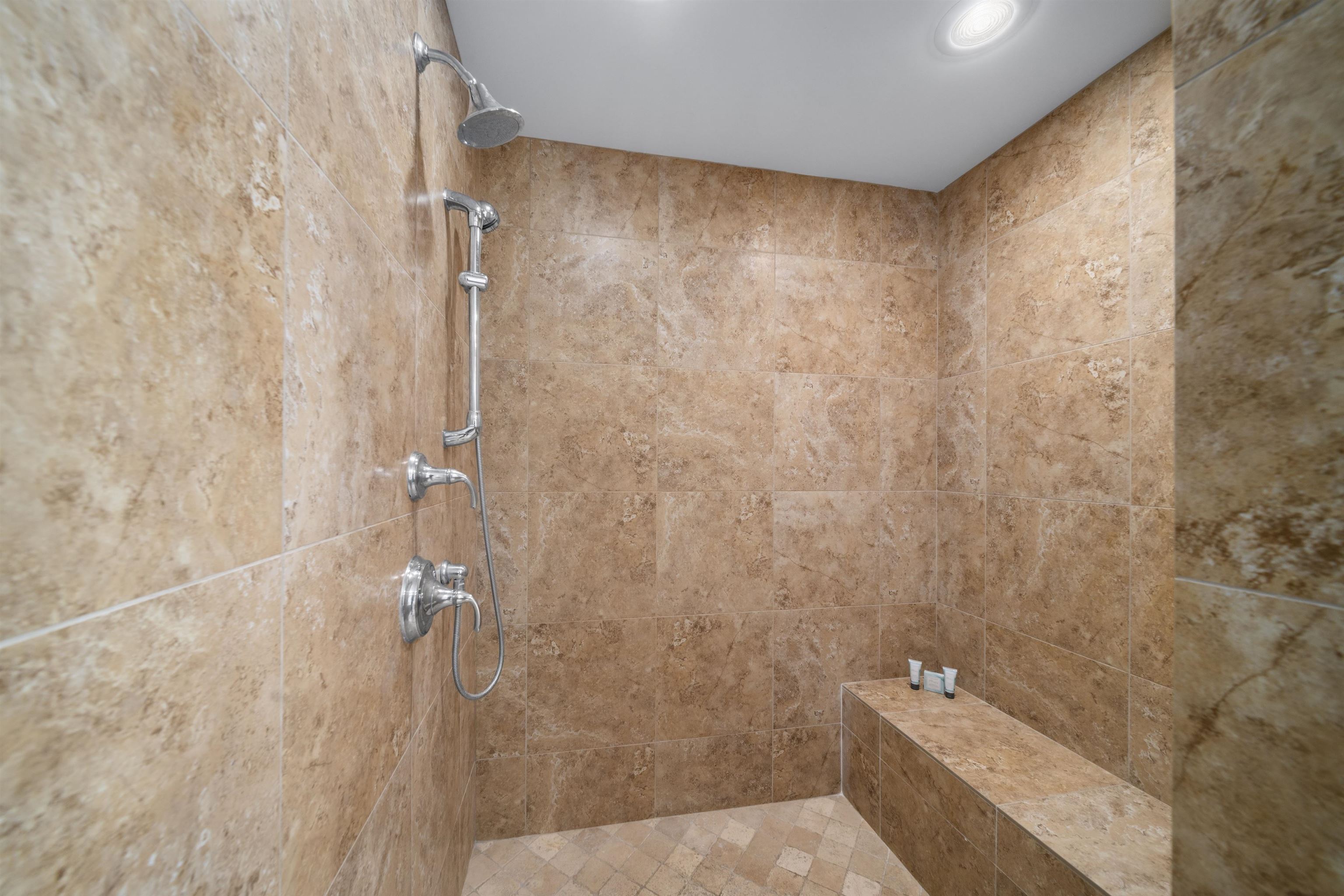 500 KAPALUA Dr Unit: 23P7-8