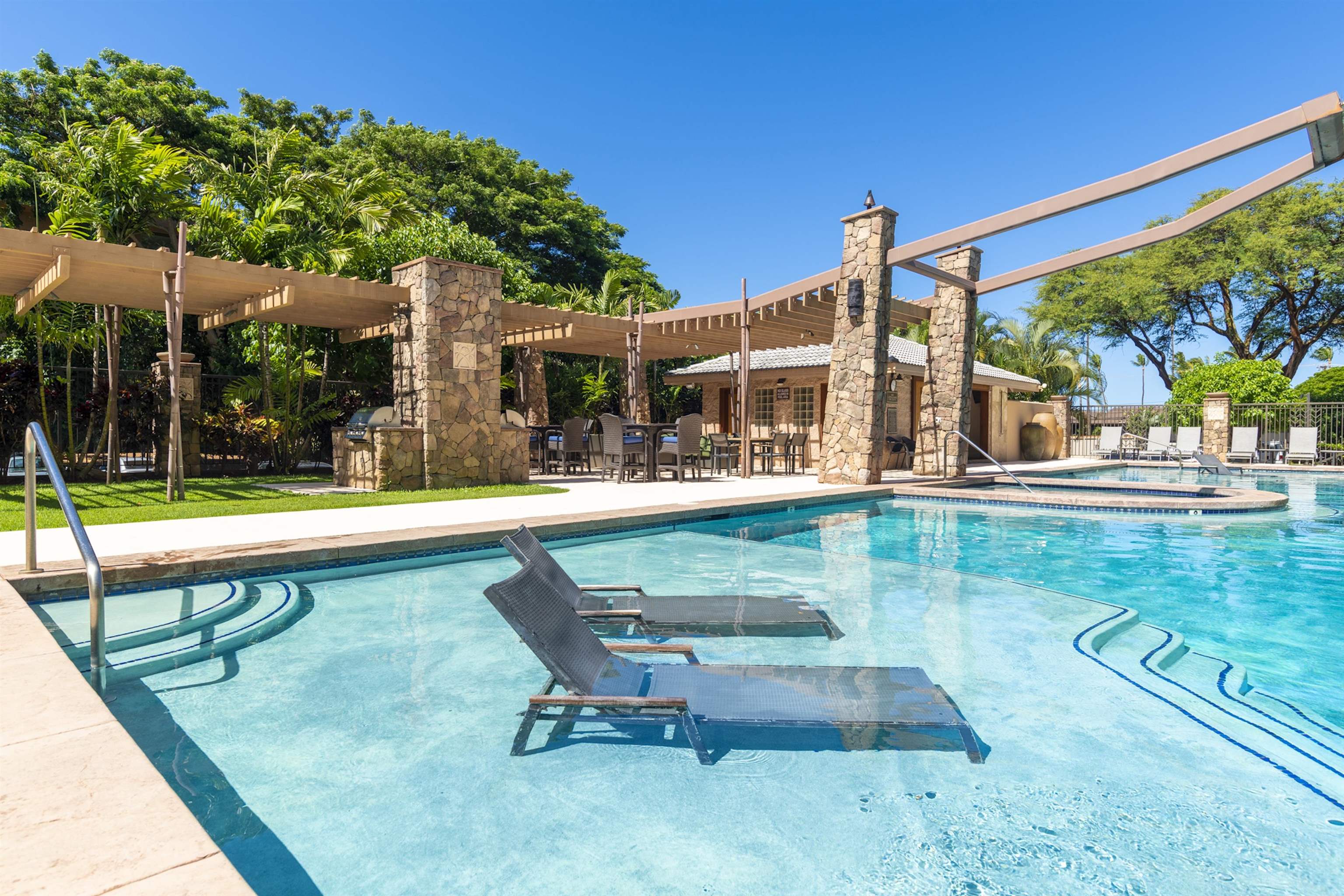 3708 LOWER HONOAPIILANI Rd Unit: E20