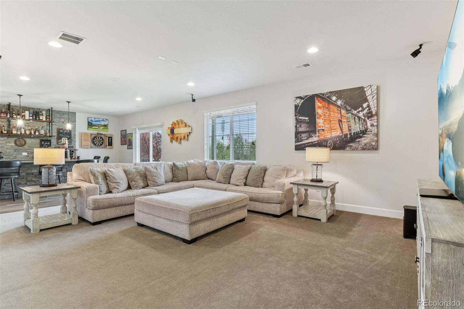 5874 Echo Hollow Street