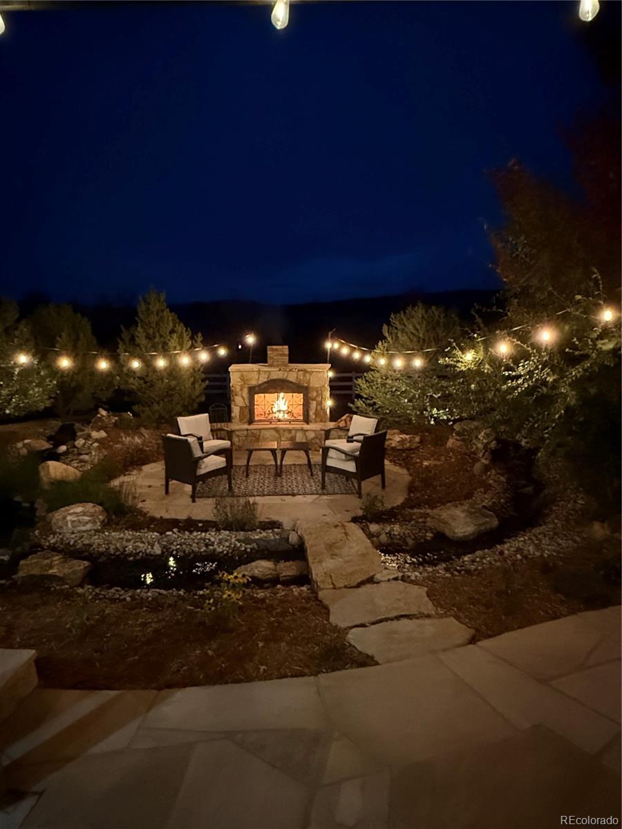 5874 Echo Hollow Street