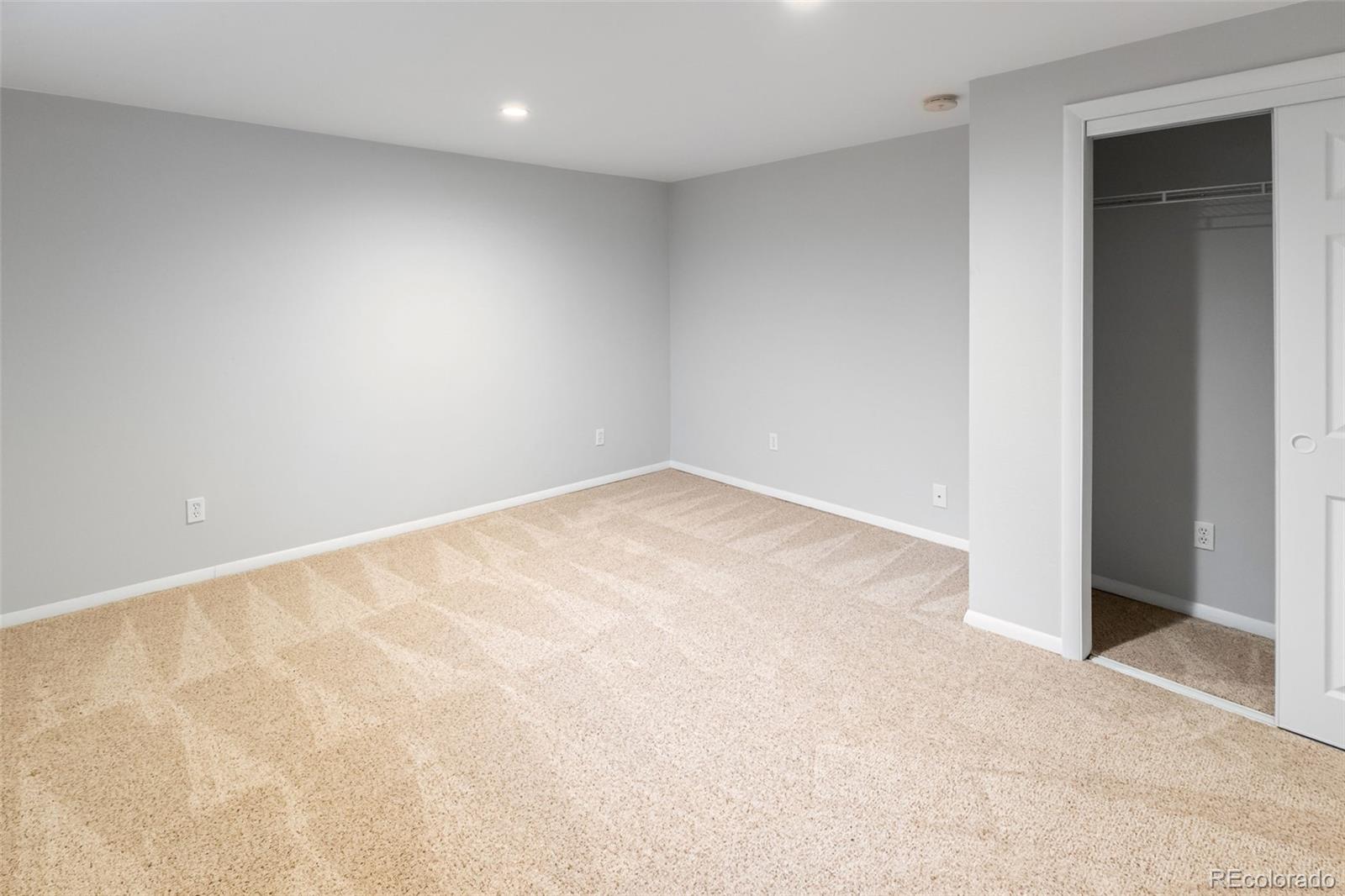 5183 W Columbia Place